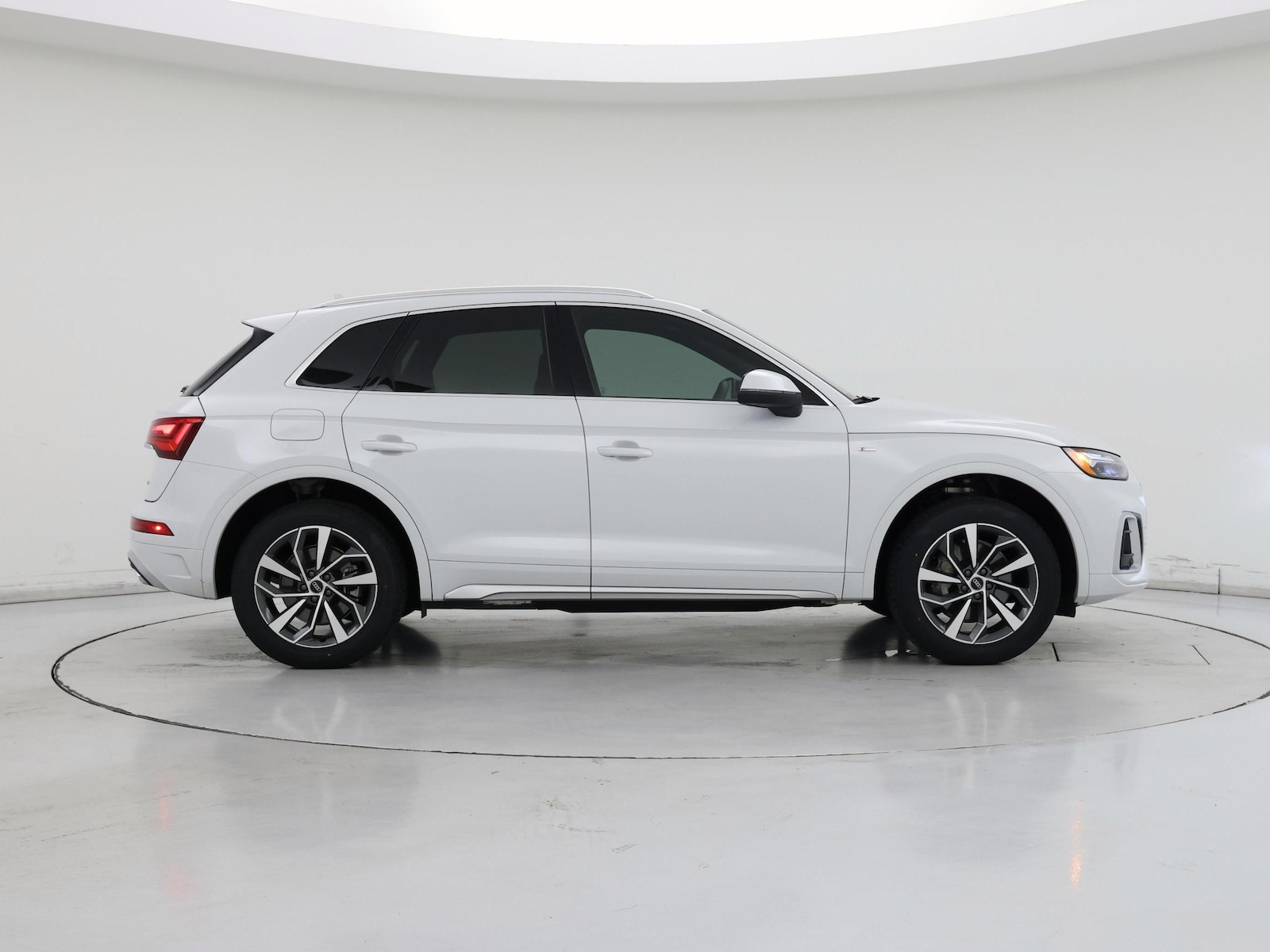 2024 Audi Q5 Premium Plus - Photo 8