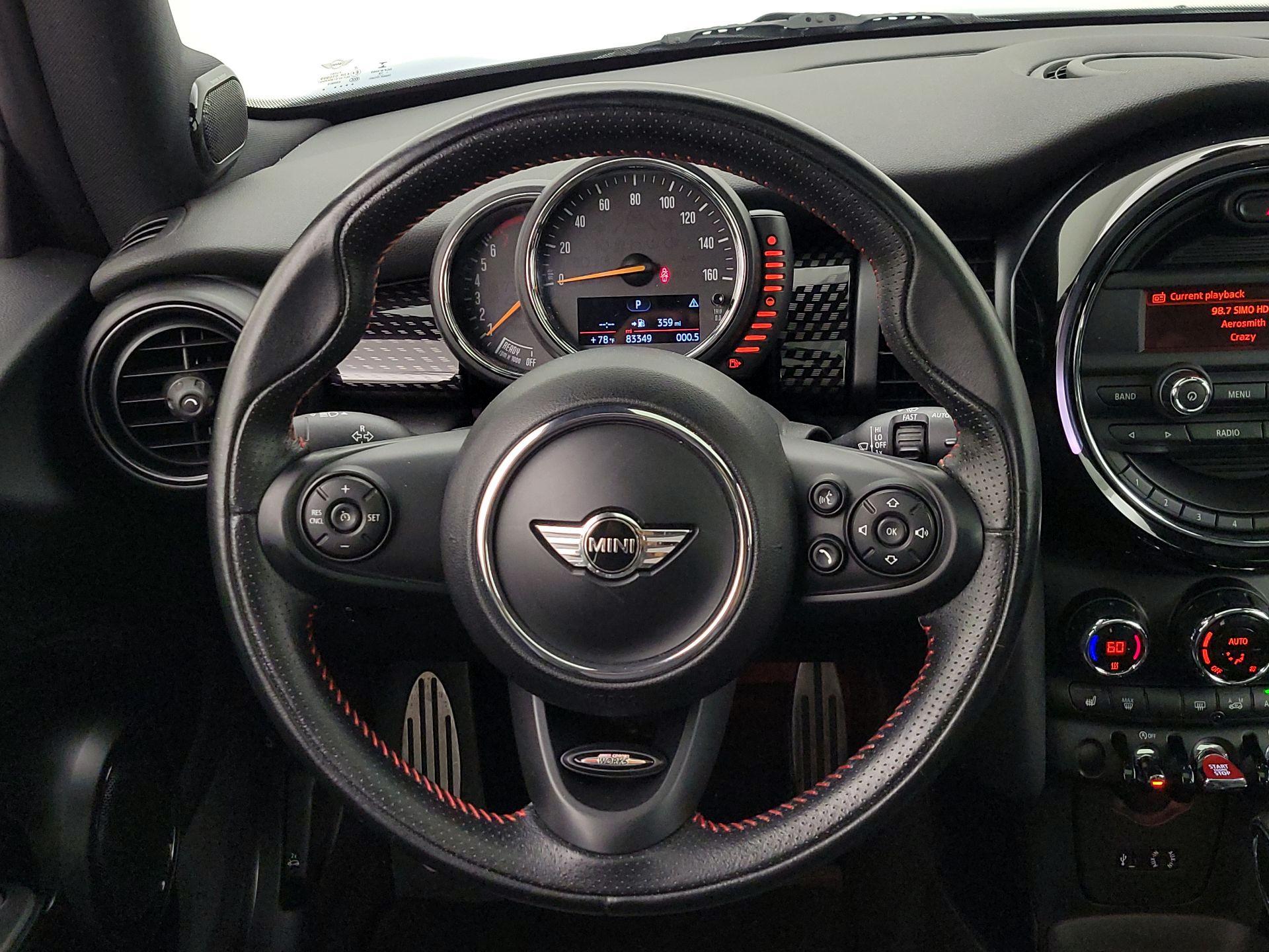 Thumbnail: 2016 MINI Cooper Hardtop - 10
