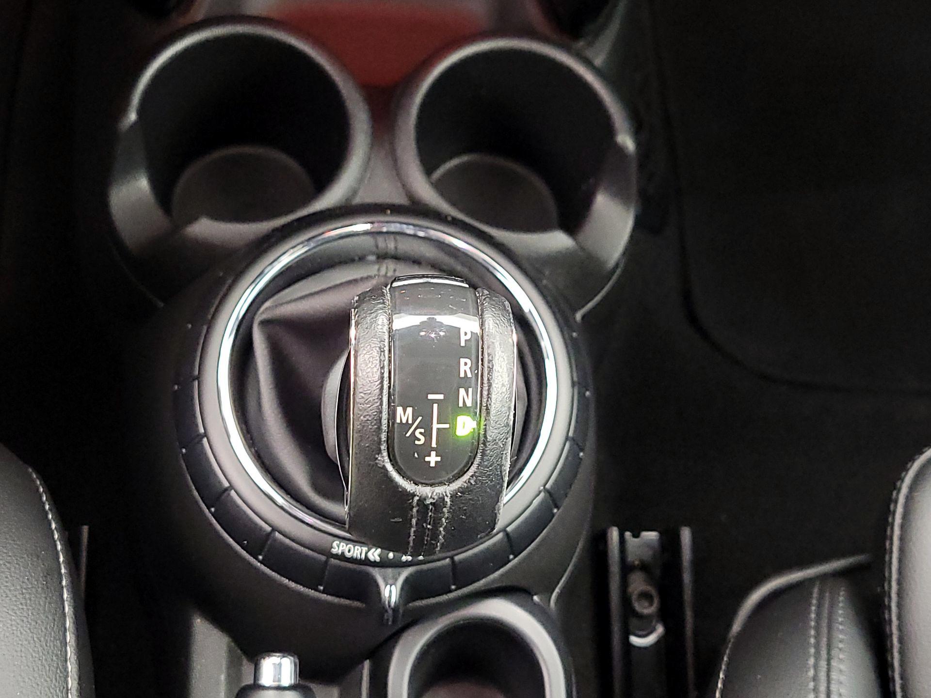 Thumbnail: 2016 MINI Cooper Hardtop - 16