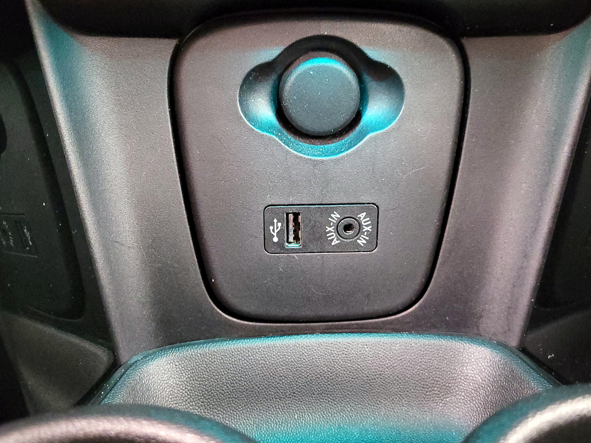Thumbnail: 2016 MINI Cooper Hardtop - 17