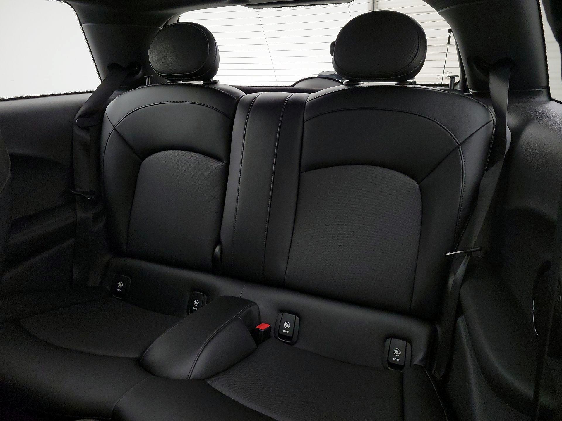 Thumbnail: 2016 MINI Cooper Hardtop - 19