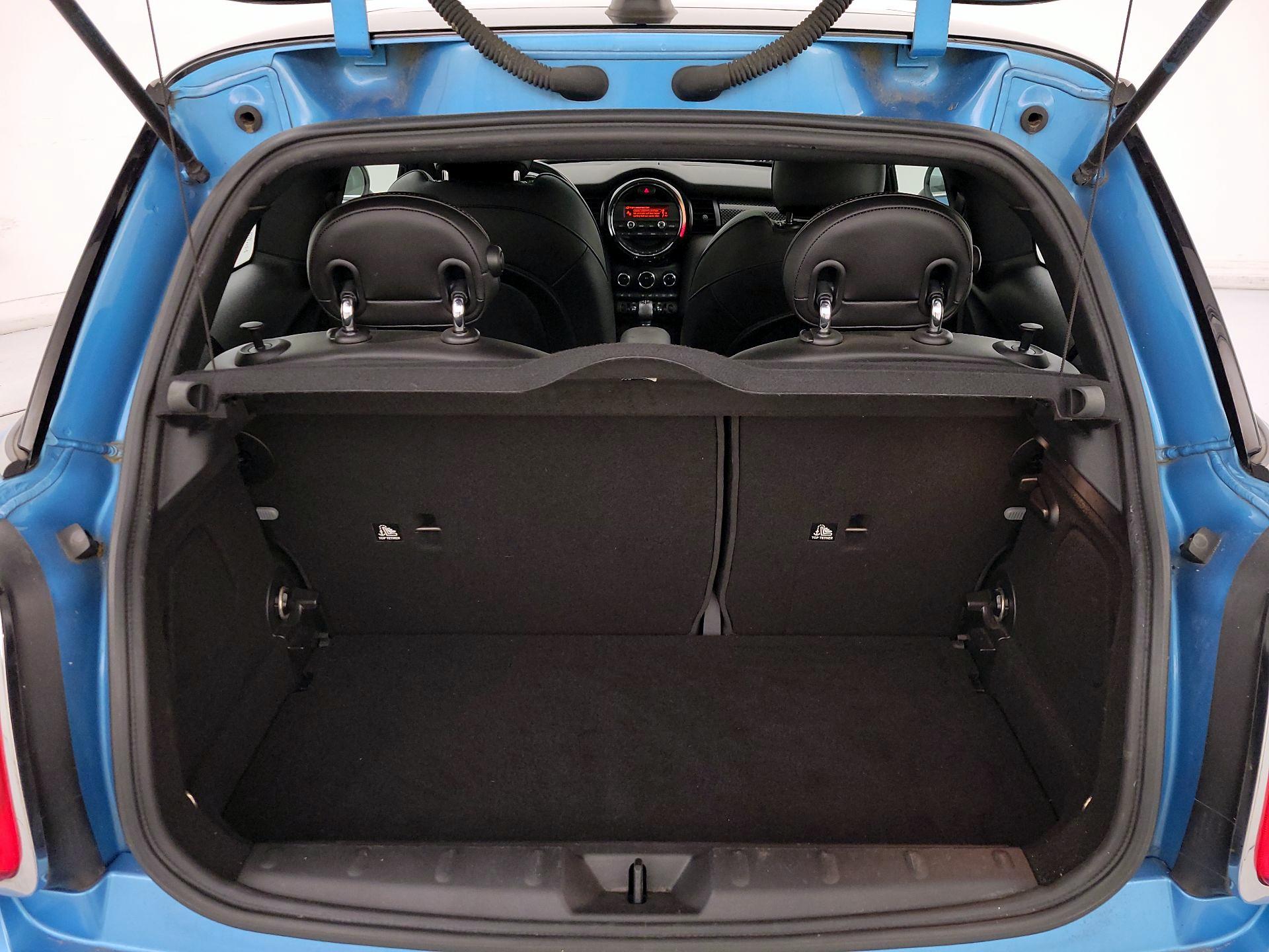Thumbnail: 2016 MINI Cooper Hardtop - 20