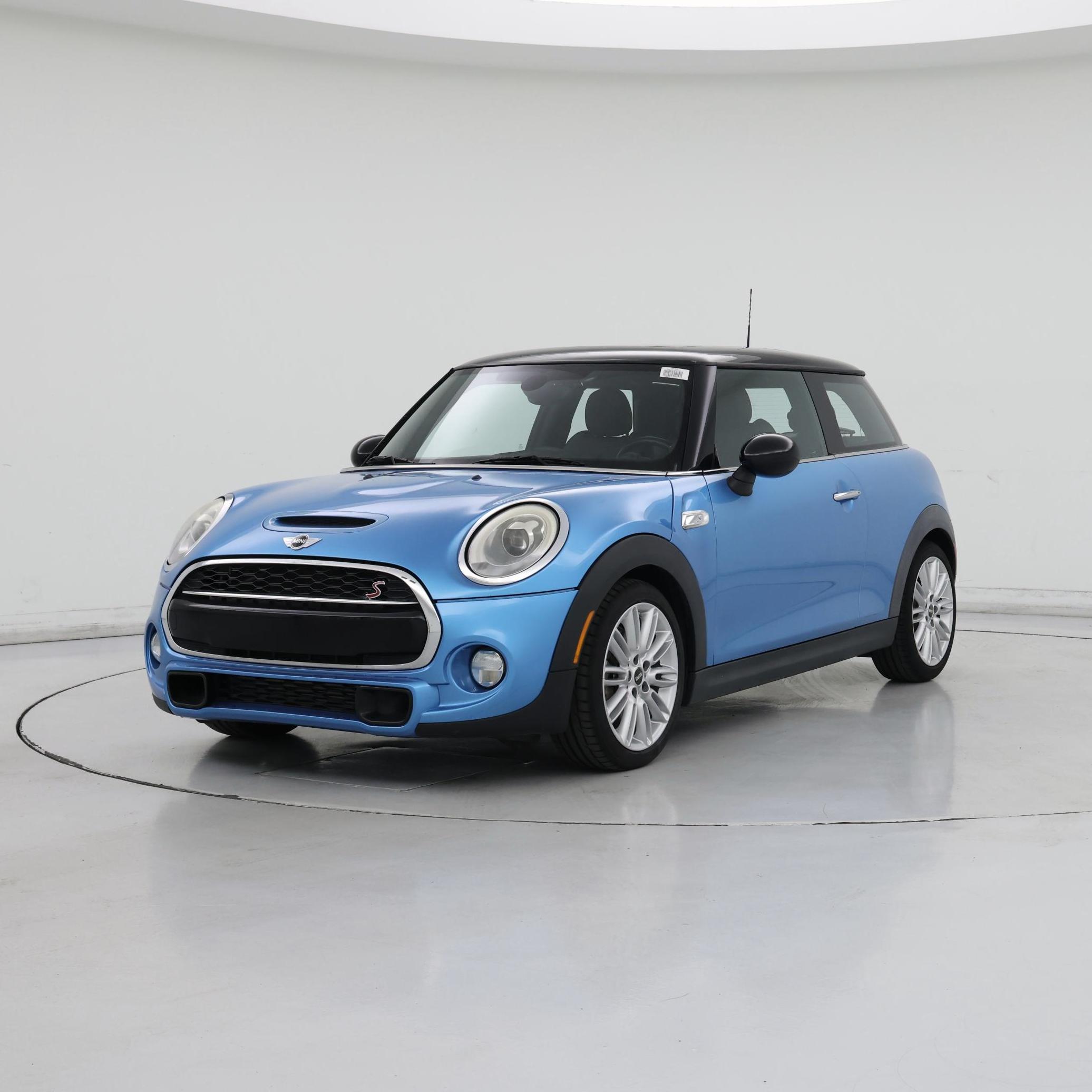 Thumbnail: 2016 MINI Cooper Hardtop - 4