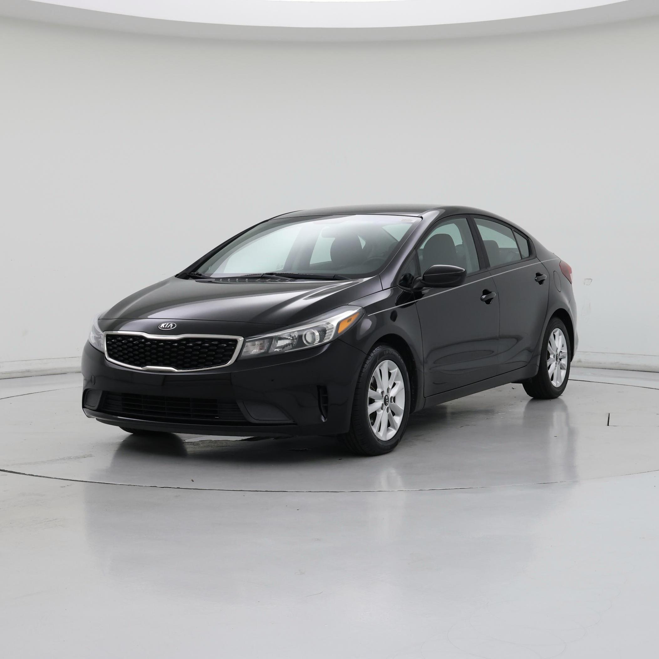 Thumbnail: 2017 Kia Forte - 4