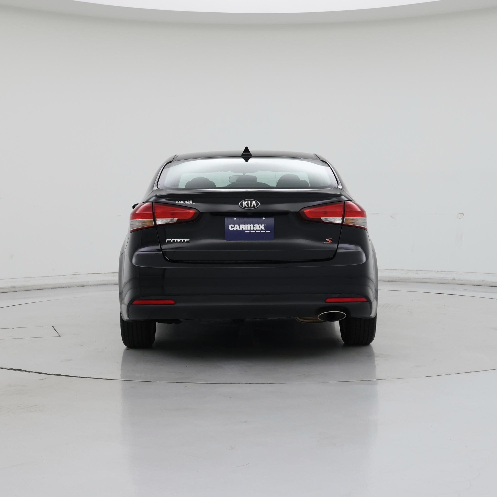 Thumbnail: 2017 Kia Forte - 6