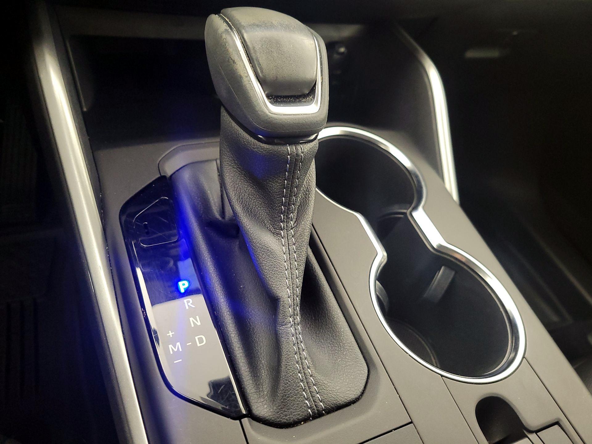 Thumbnail: 2022 Toyota Highlander - 17