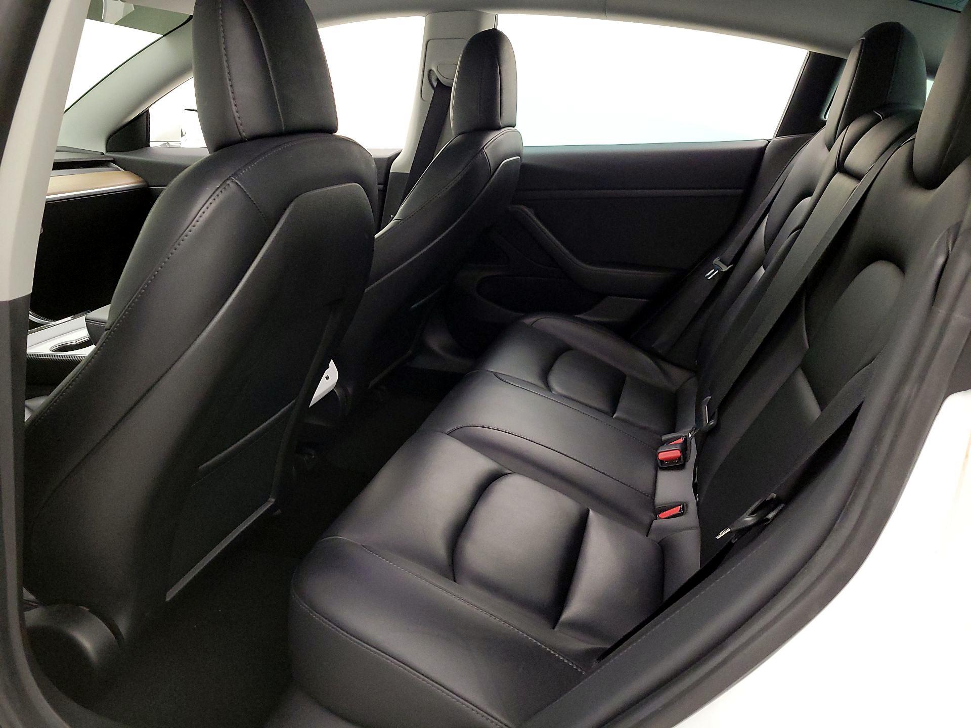 Thumbnail: 2020 Tesla Model 3 - 19