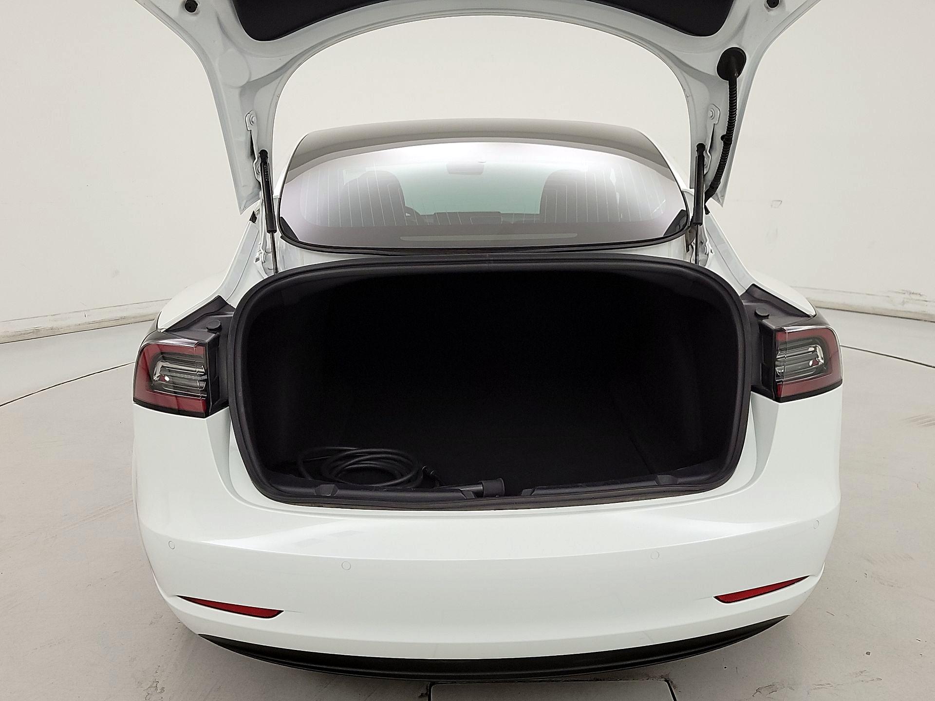 Thumbnail: 2020 Tesla Model 3 - 20
