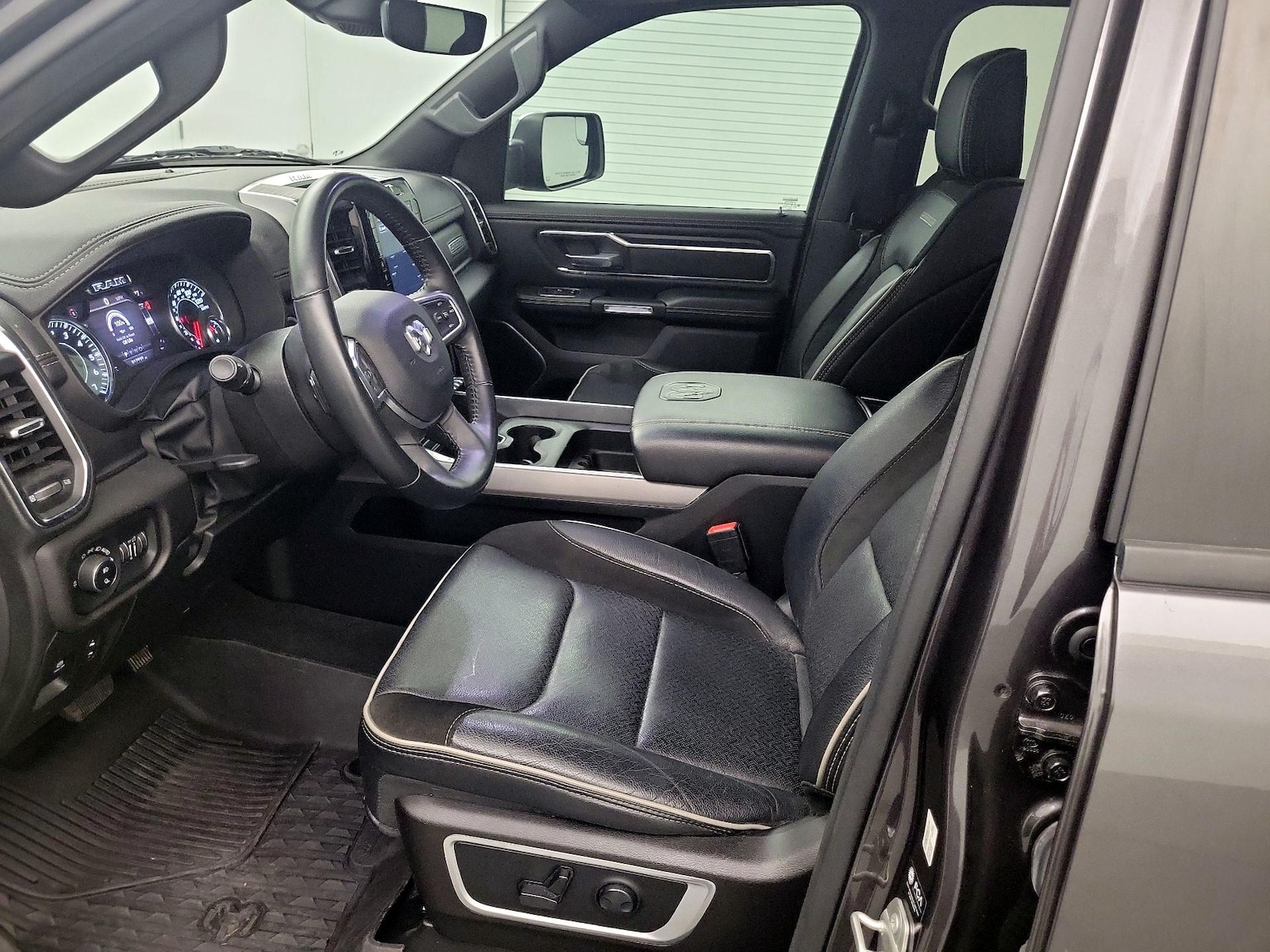 2024 RAM Ram 1500 Pickup Laramie - Photo 12