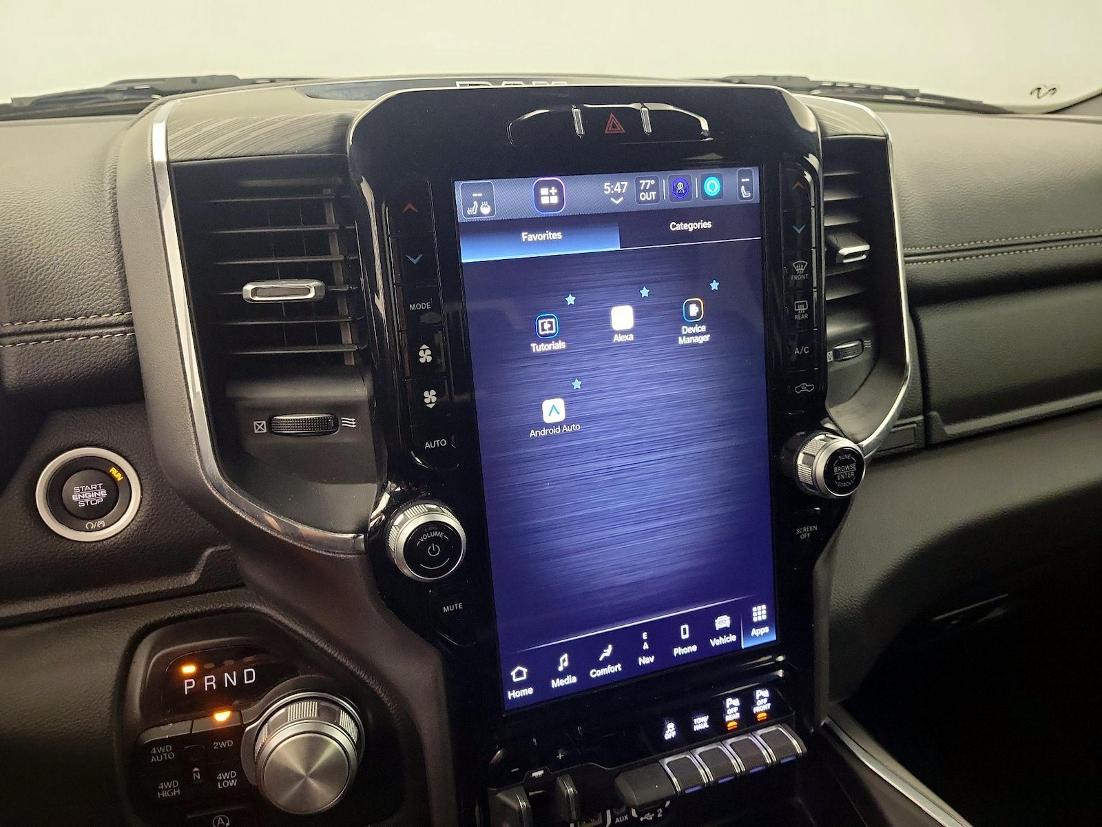 2024 RAM Ram 1500 Pickup Laramie - Photo 16