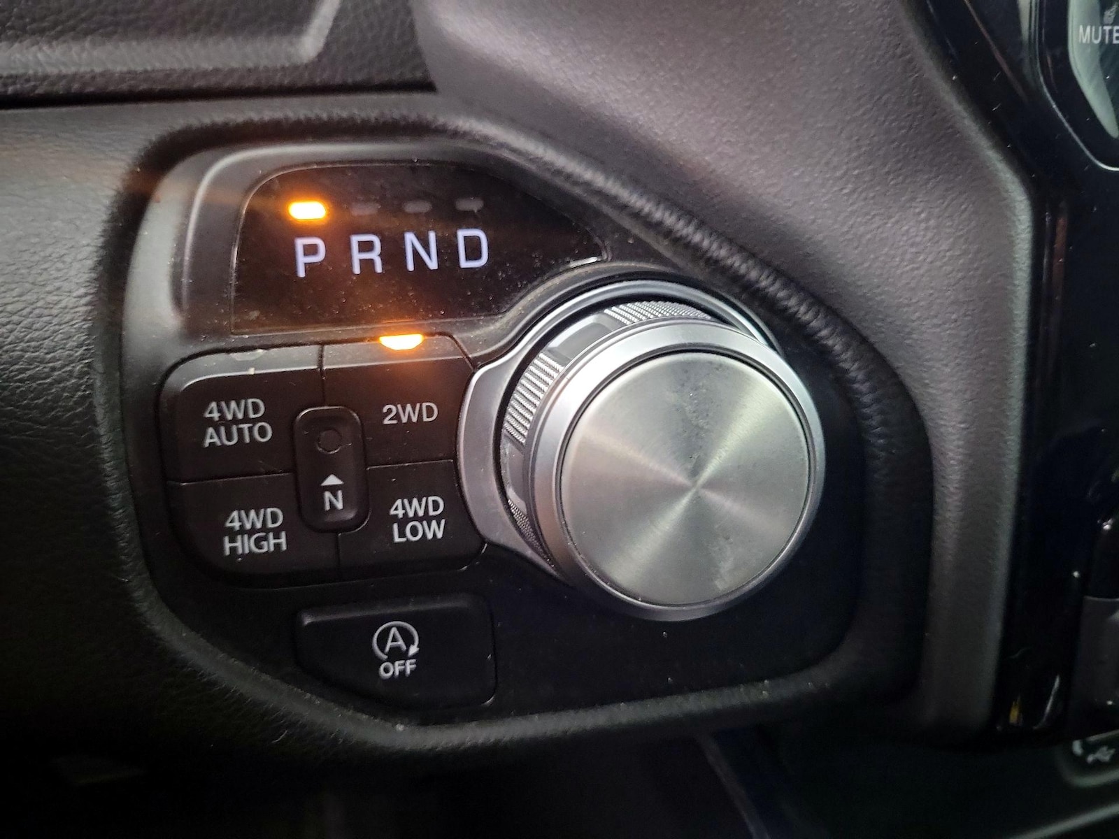 2024 RAM Ram 1500 Pickup Laramie - Photo 18