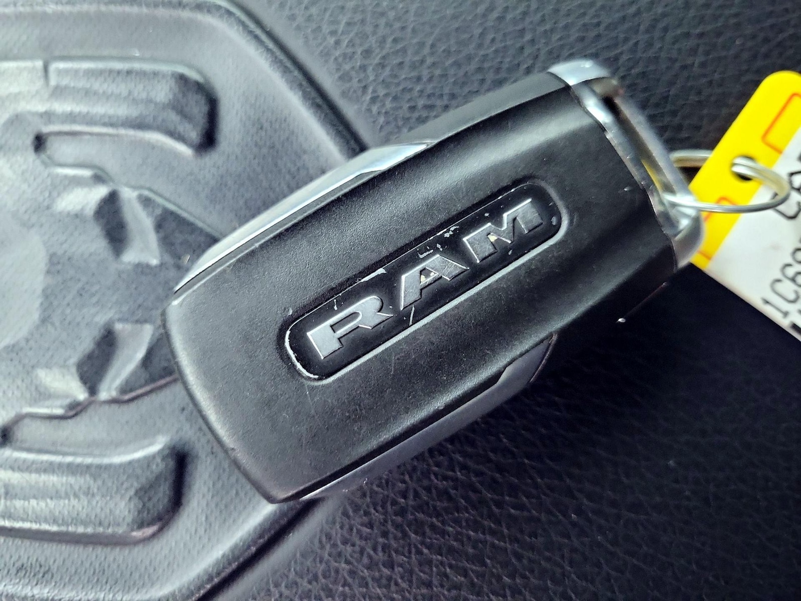 2024 RAM Ram 1500 Pickup Laramie - Photo 23