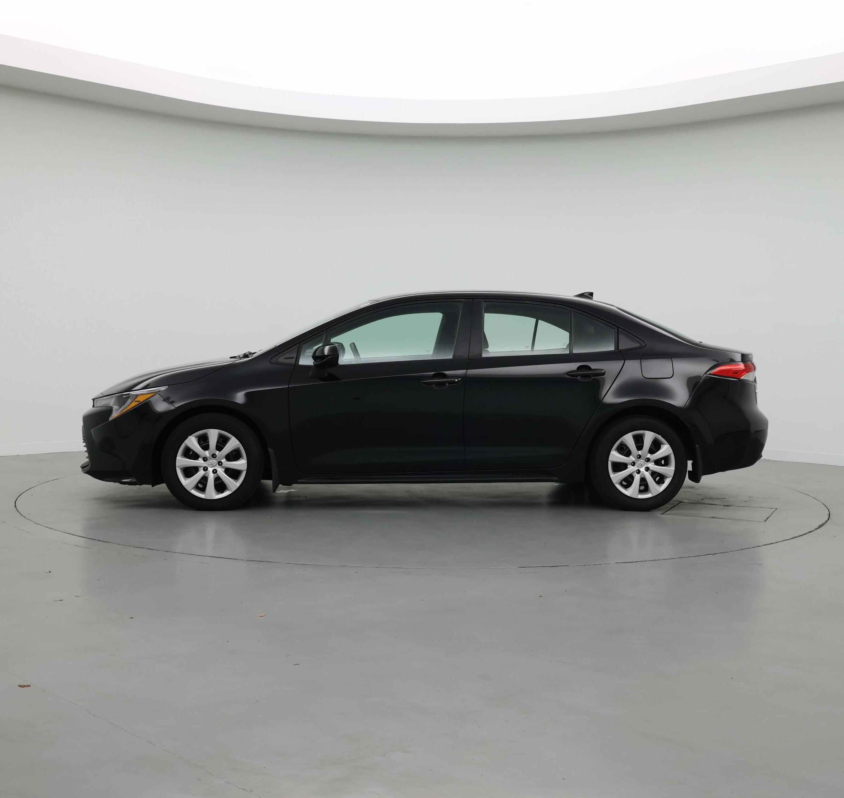 Thumbnail: 2025 Toyota Corolla - 3