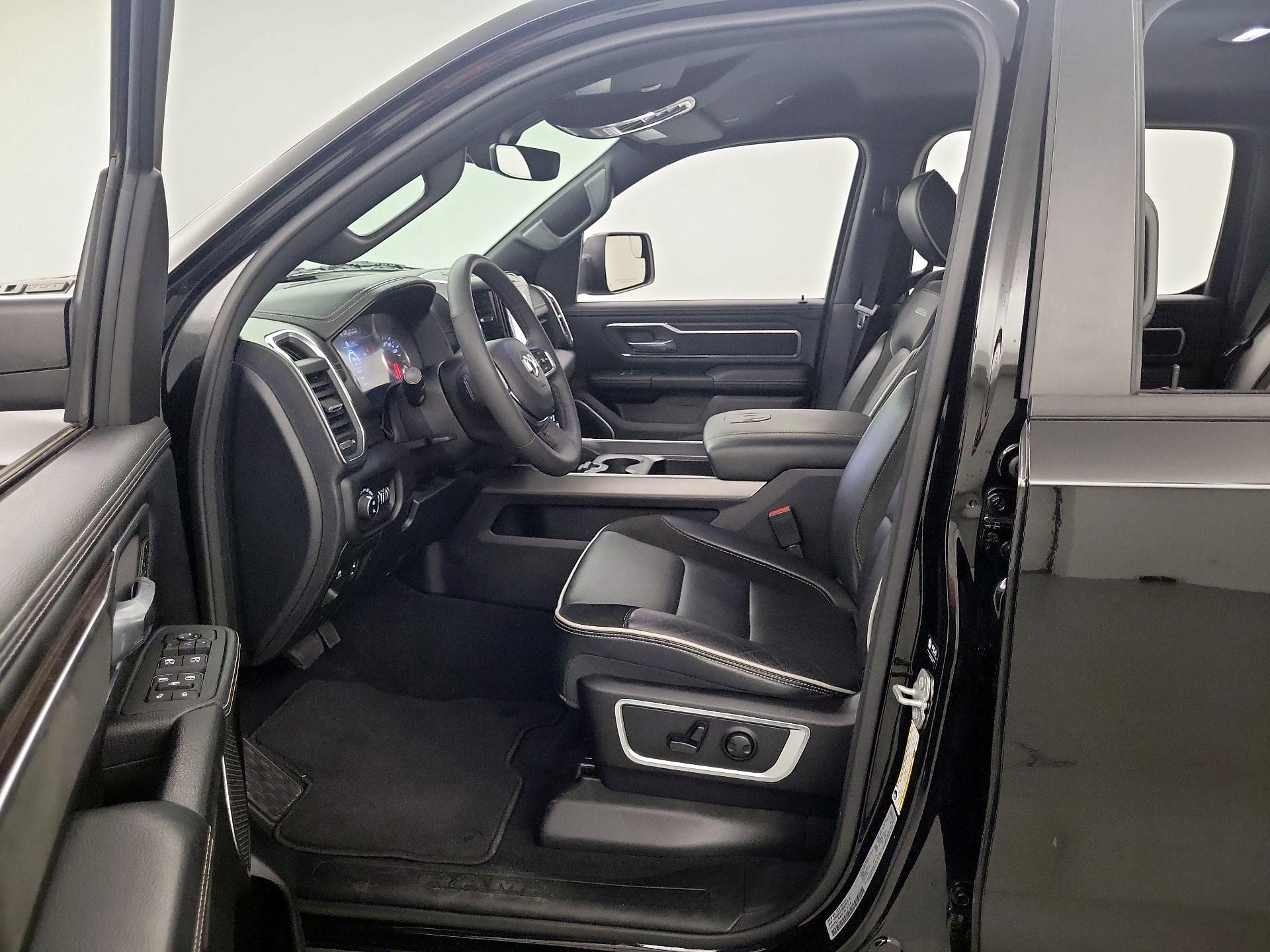 Thumbnail: 2025 RAM 1500 - 11