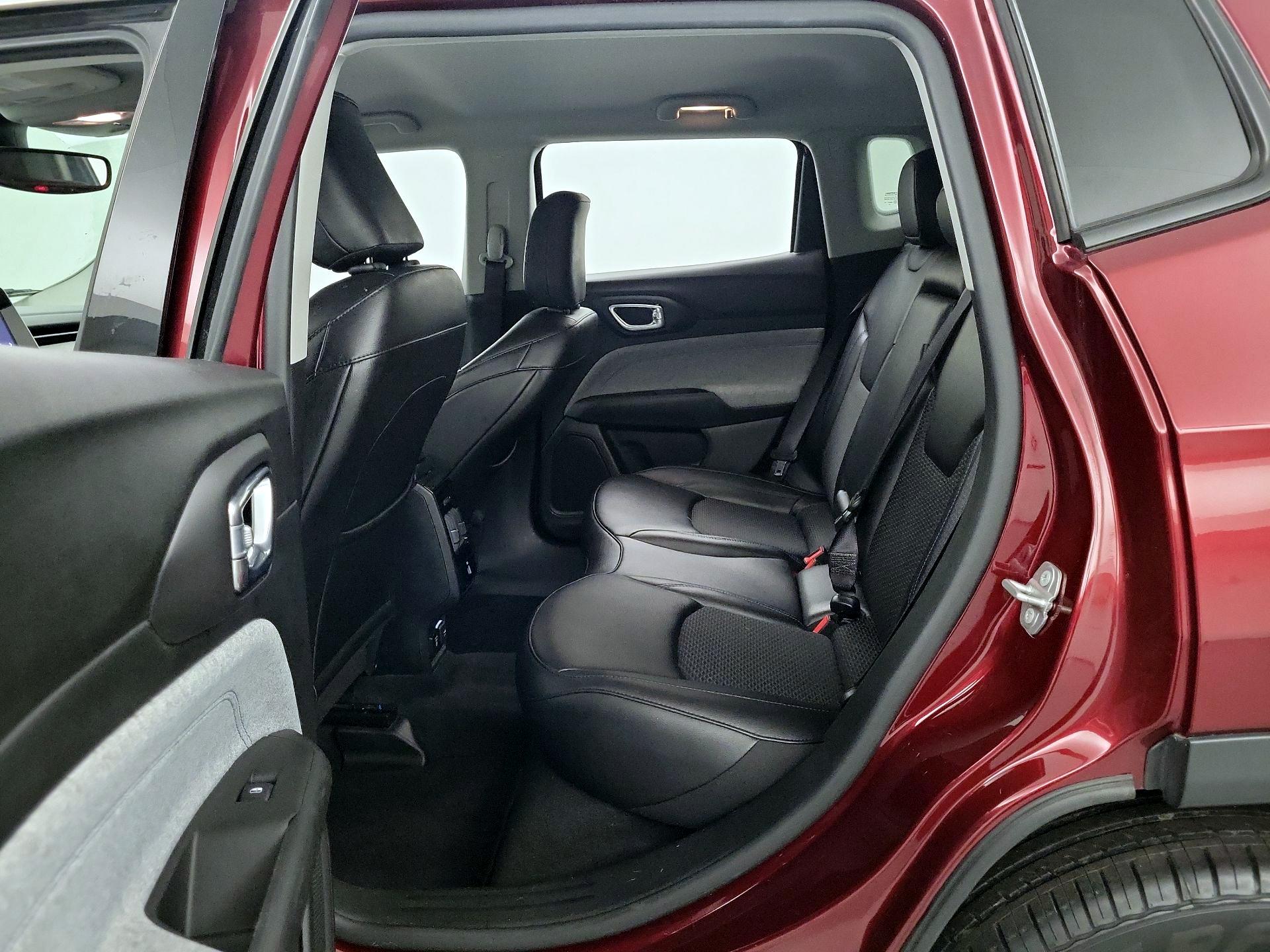 Thumbnail: 2022 Jeep Compass - 17