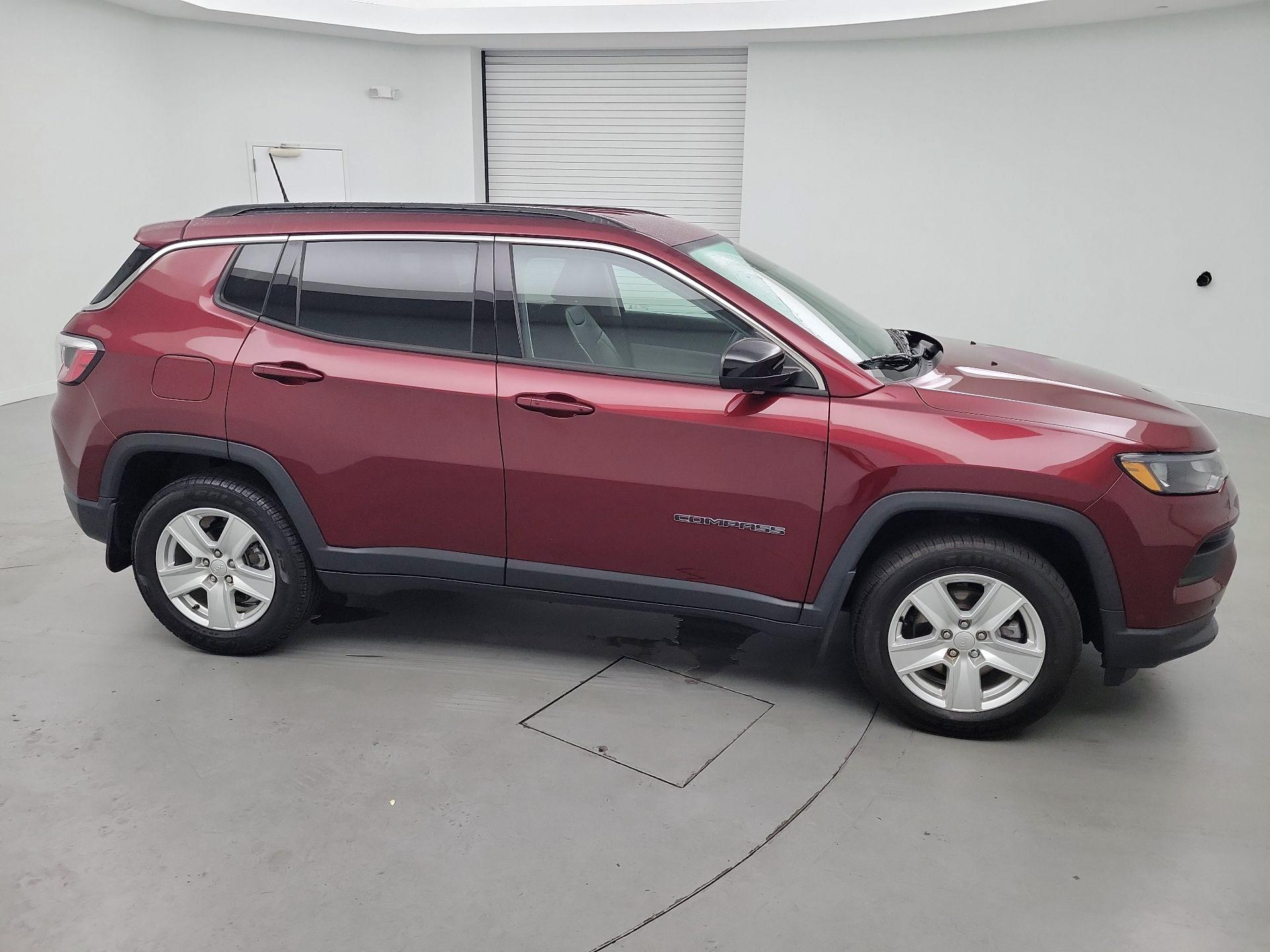 Thumbnail: 2022 Jeep Compass - 4