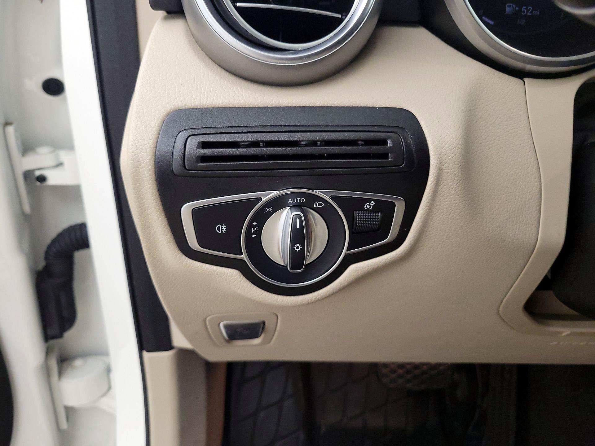 Thumbnail: 2021 Mercedes-Benz GLC - 13