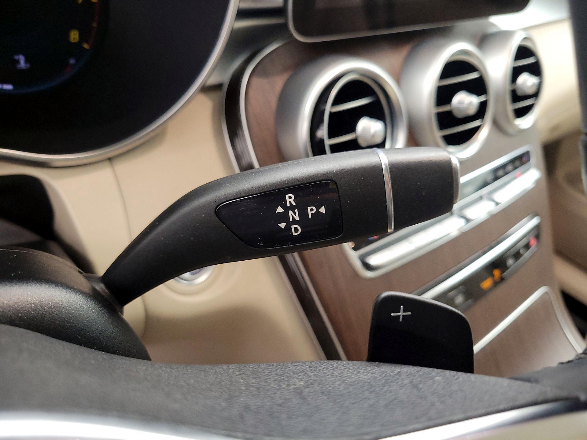 Thumbnail: 2021 Mercedes-Benz GLC - 17