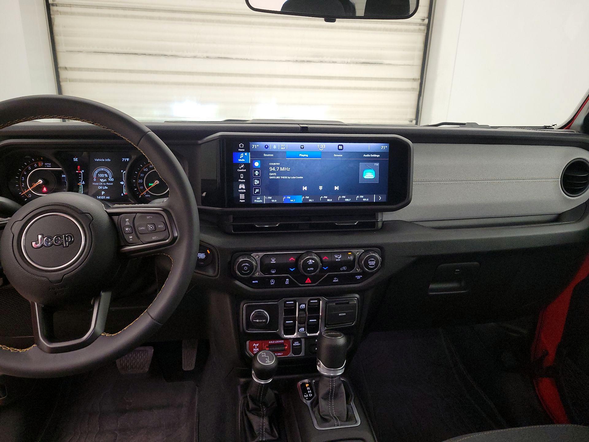 Thumbnail: 2024 Jeep Gladiator - 9