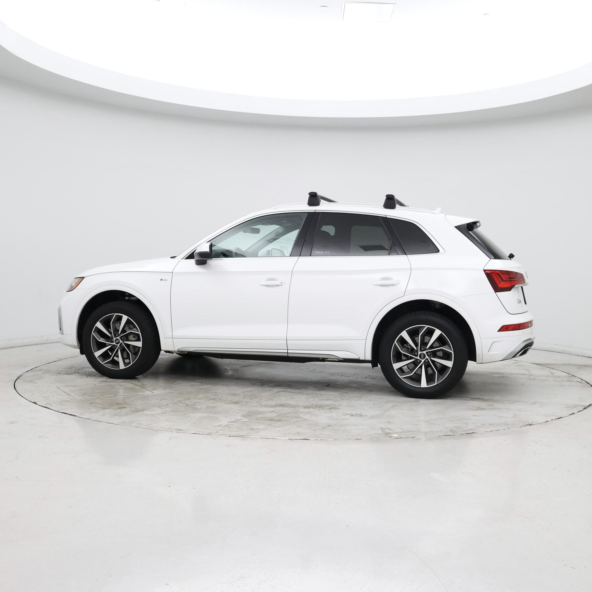 Thumbnail: 2024 Audi Q5 - 3