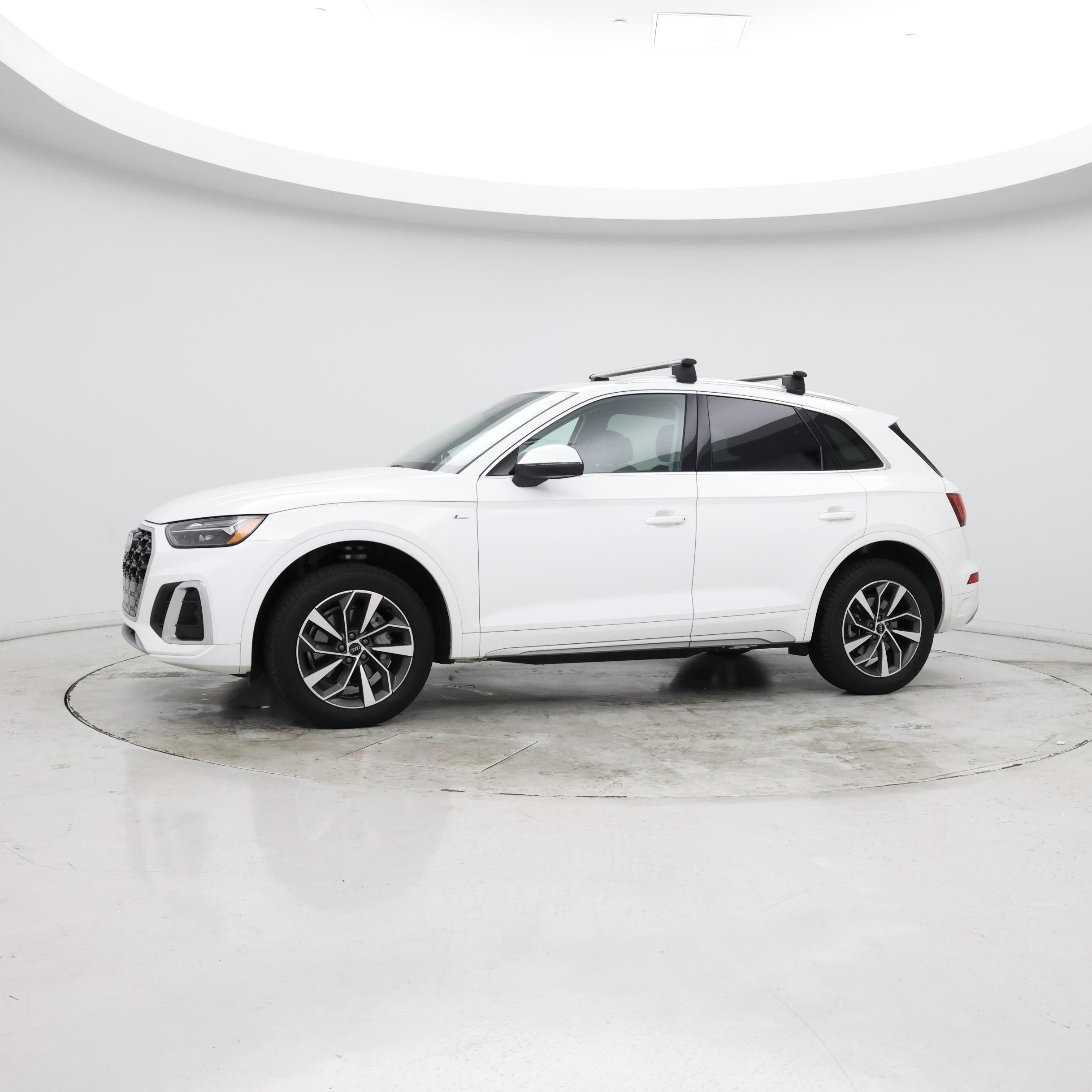 Thumbnail: 2024 Audi Q5 - 4