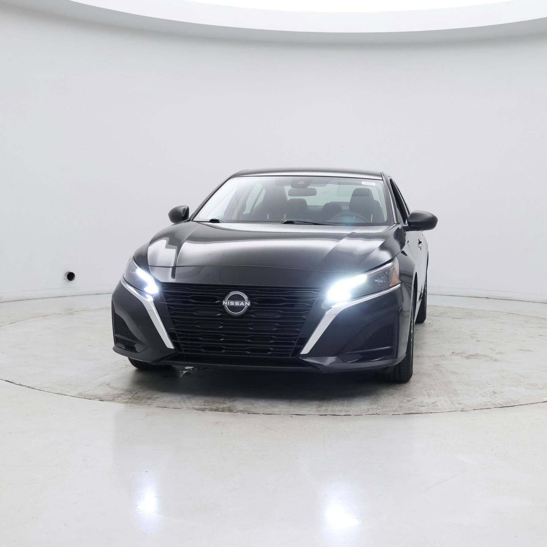 Thumbnail: 2025 Nissan Altima - 4
