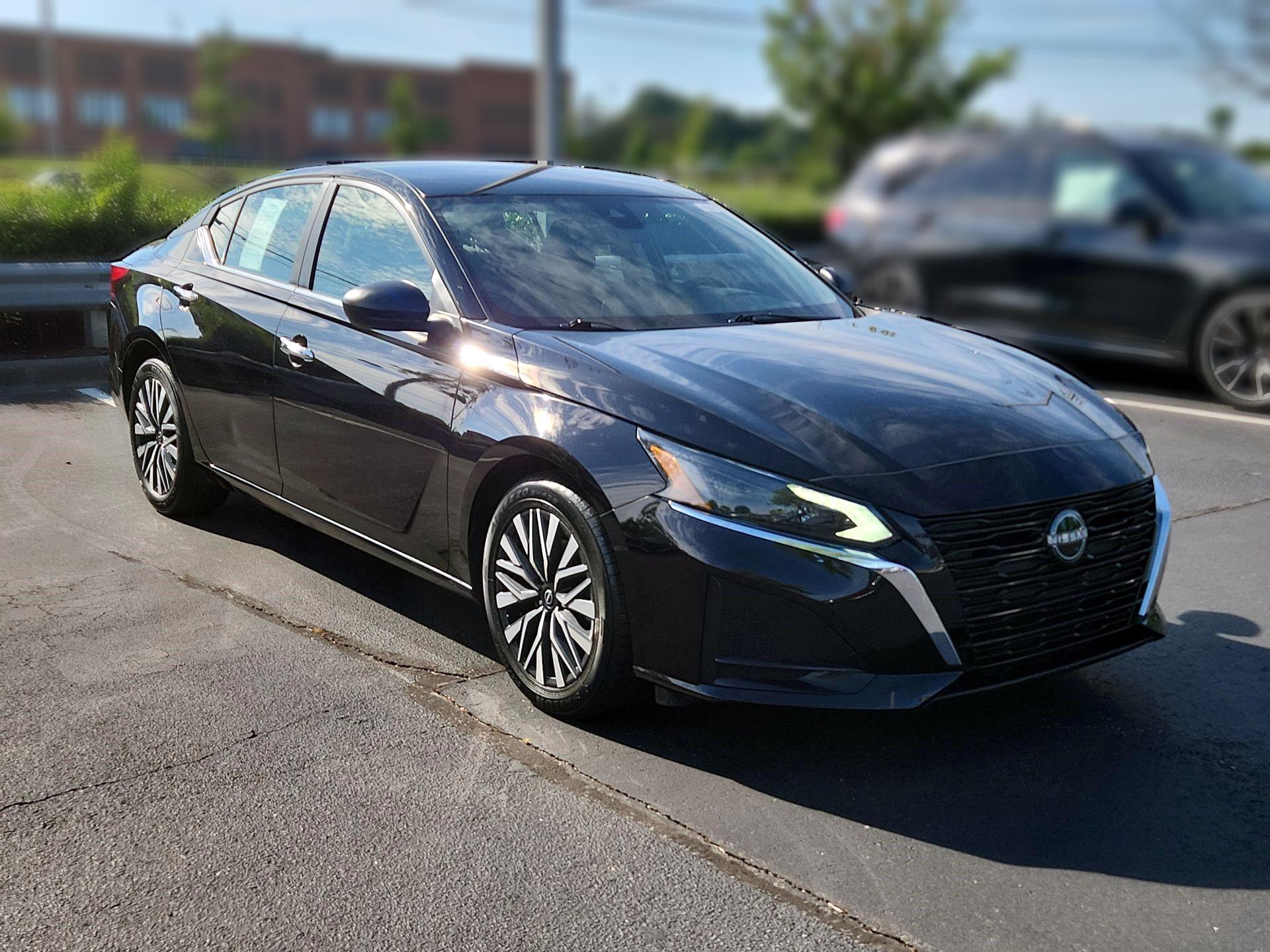 Thumbnail: 2024 Nissan Altima - 1