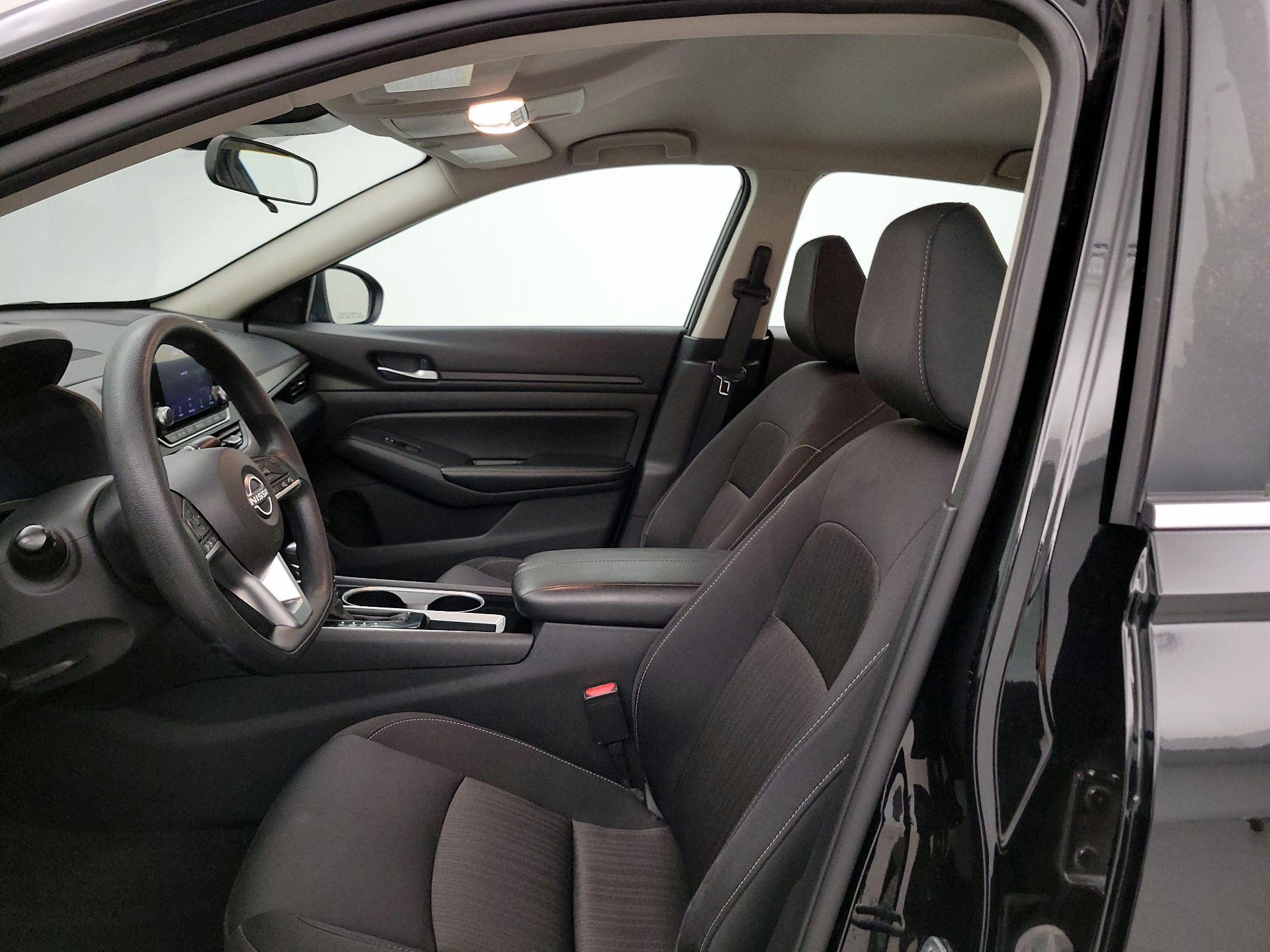 Thumbnail: 2024 Nissan Altima - 9