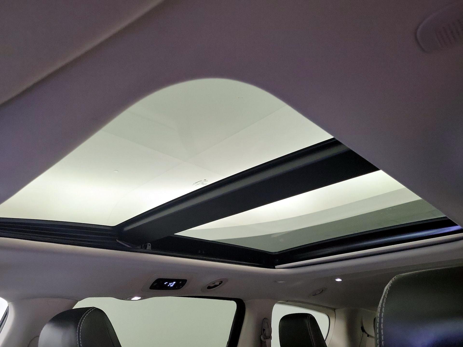 Thumbnail: 2023 Chrysler Pacifica - 20