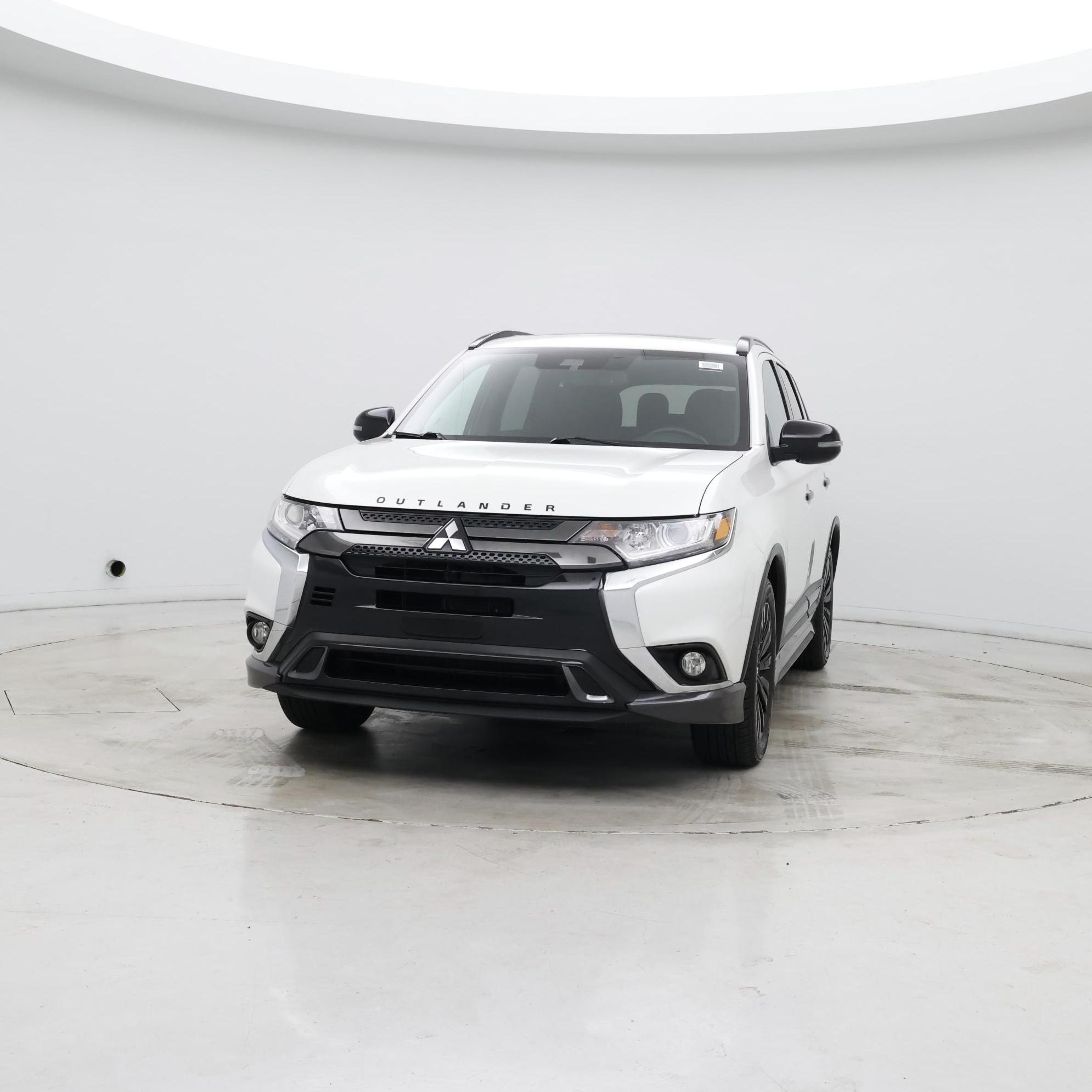 Thumbnail: 2020 Mitsubishi Outlander - 4