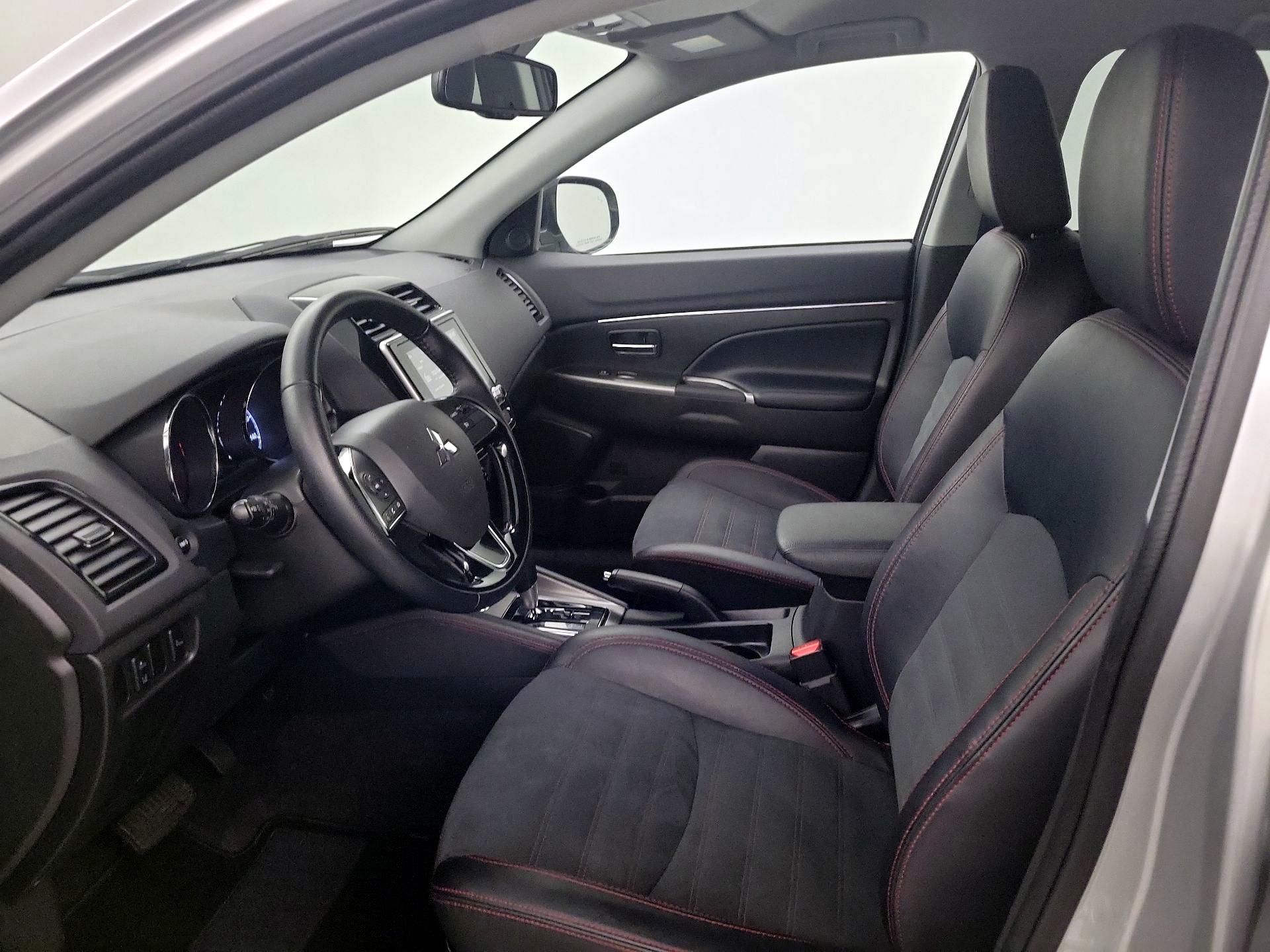 Thumbnail: 2025 Mitsubishi Outlander Sport - 11