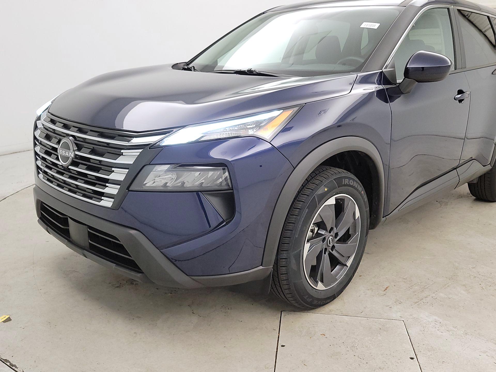 Thumbnail: 2025 Nissan Rogue - 3