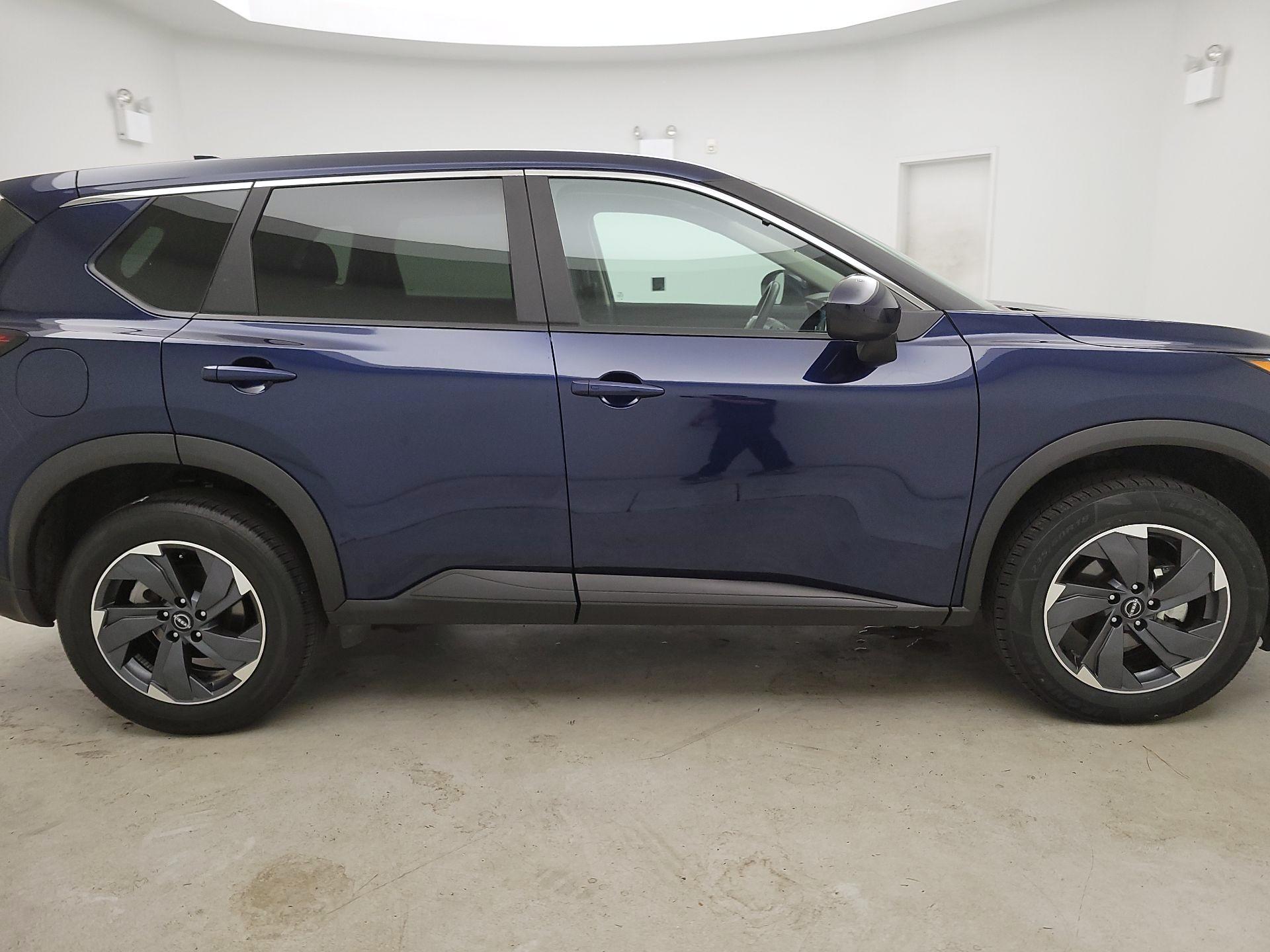Thumbnail: 2025 Nissan Rogue - 4