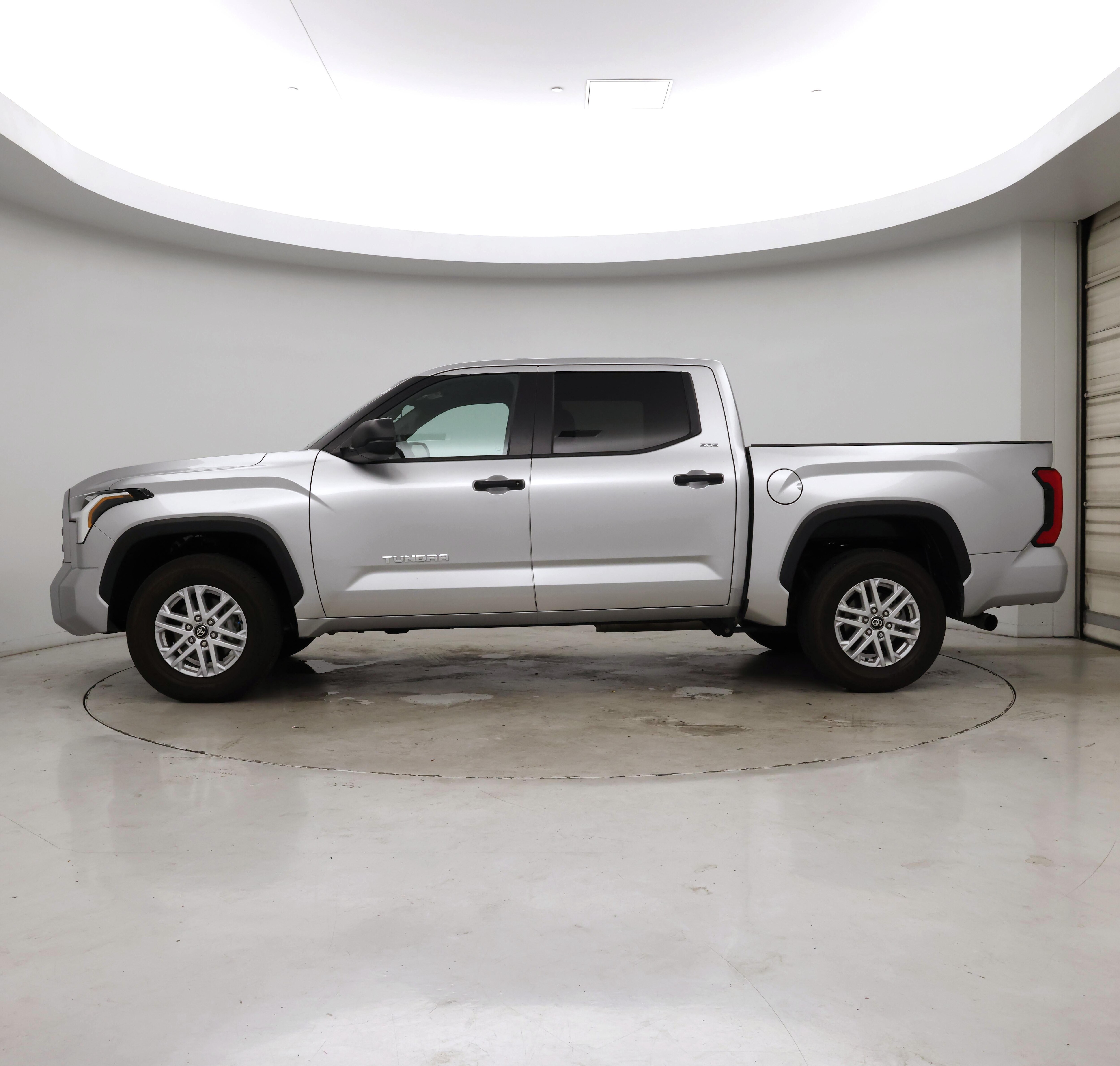 Thumbnail: 2025 Toyota Tundra - 3