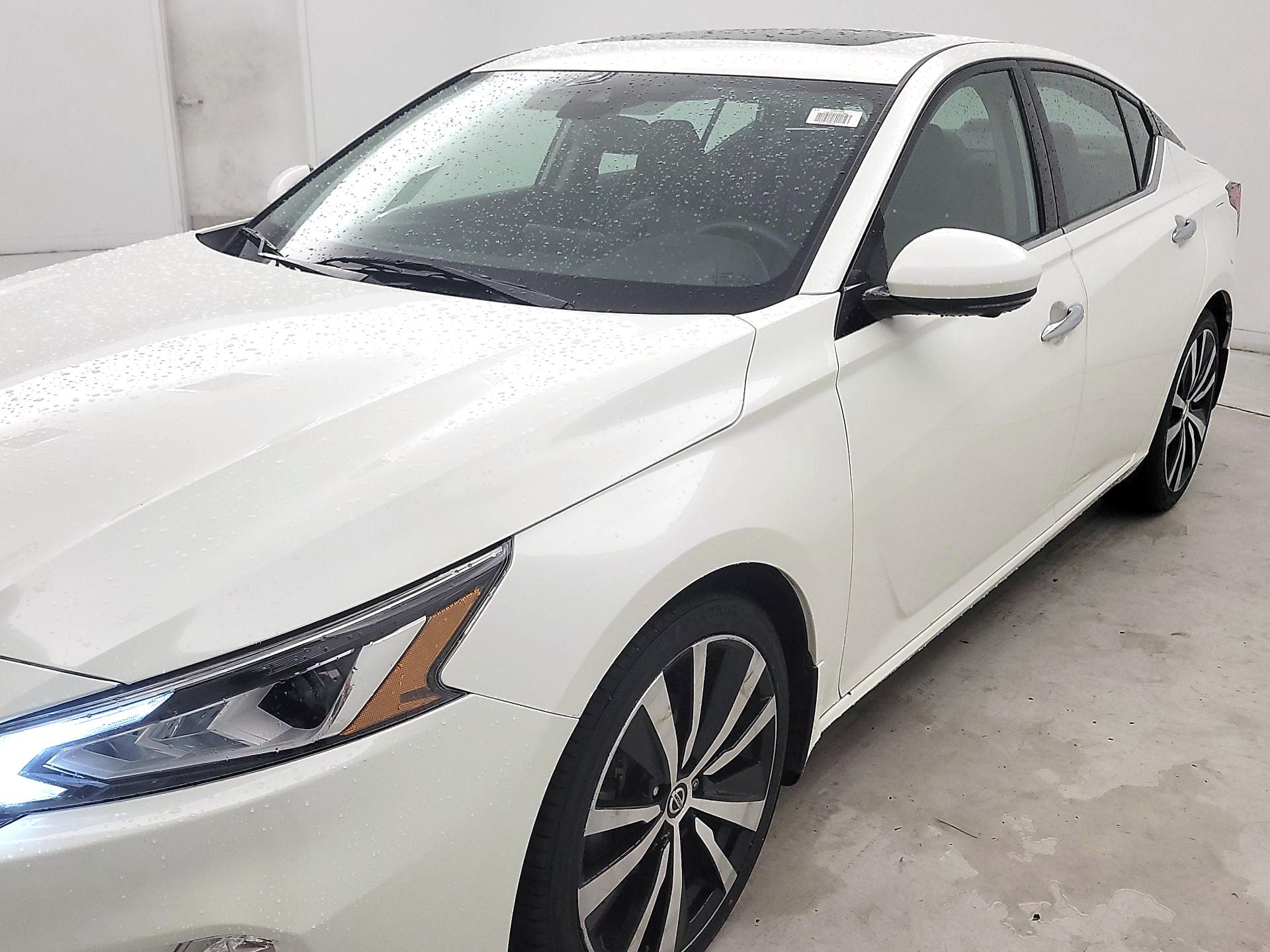 Thumbnail: 2020 Nissan Altima - 3