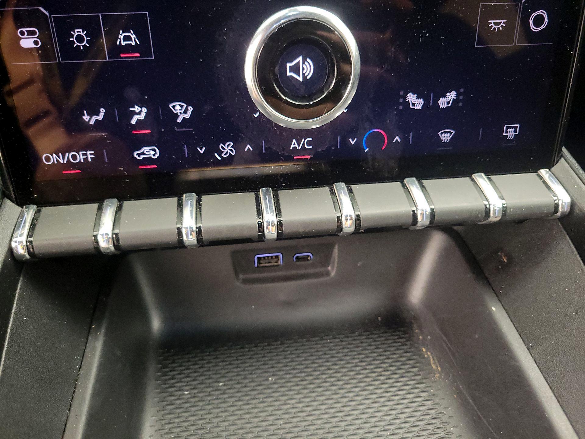 Thumbnail: 2025 GMC Terrain - 17