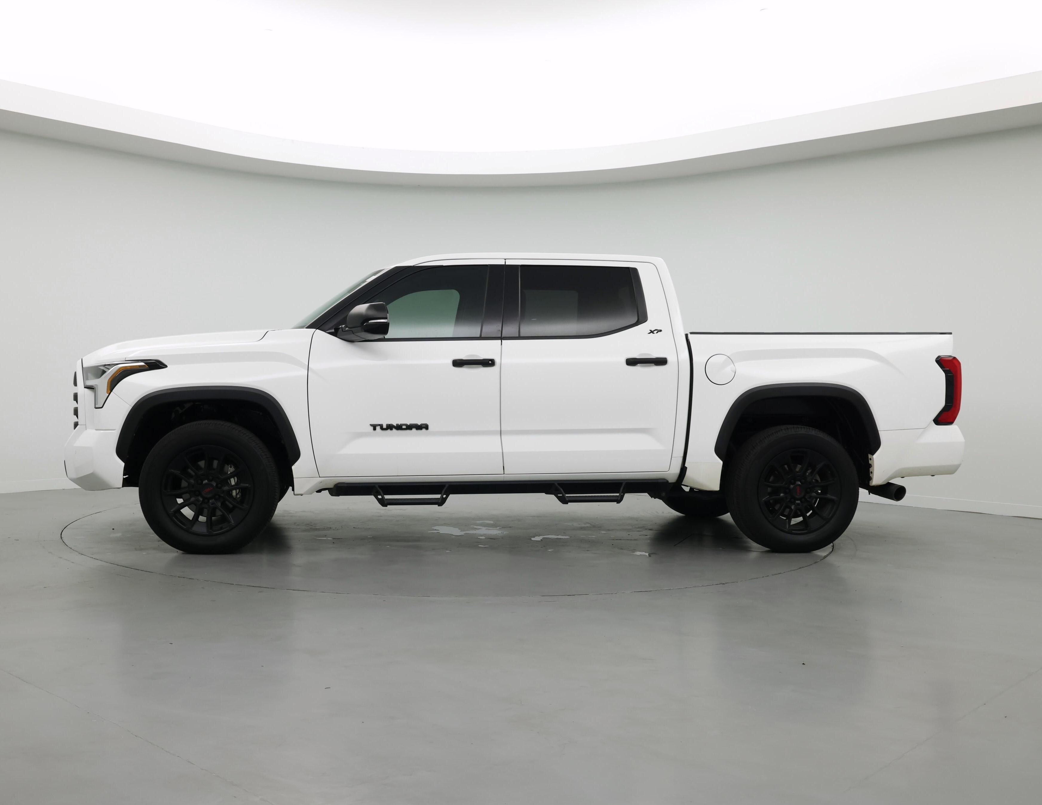 Thumbnail: 2023 Toyota Tundra - 3