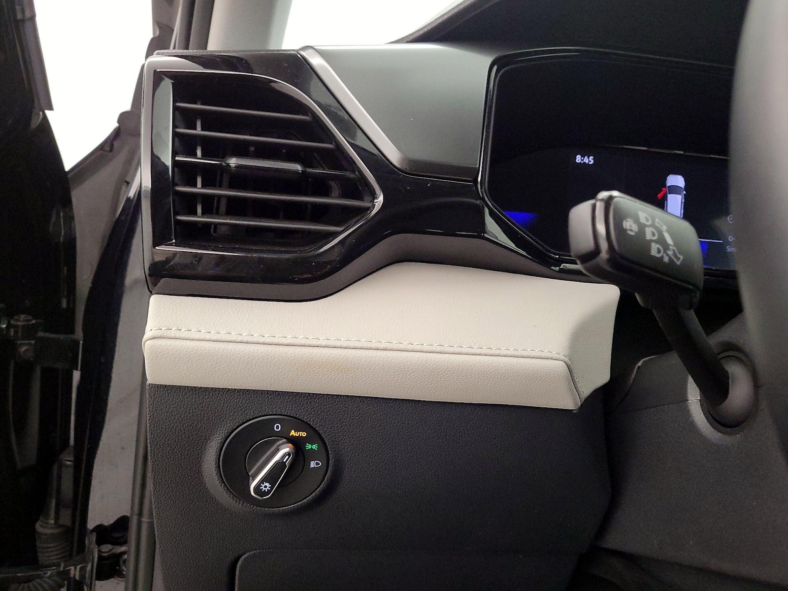 2025 Volkswagen Taos S - Photo 14