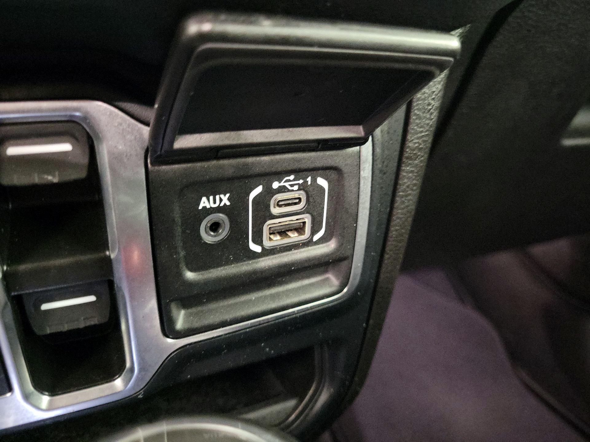 Thumbnail: 2024 Jeep Wrangler - 18