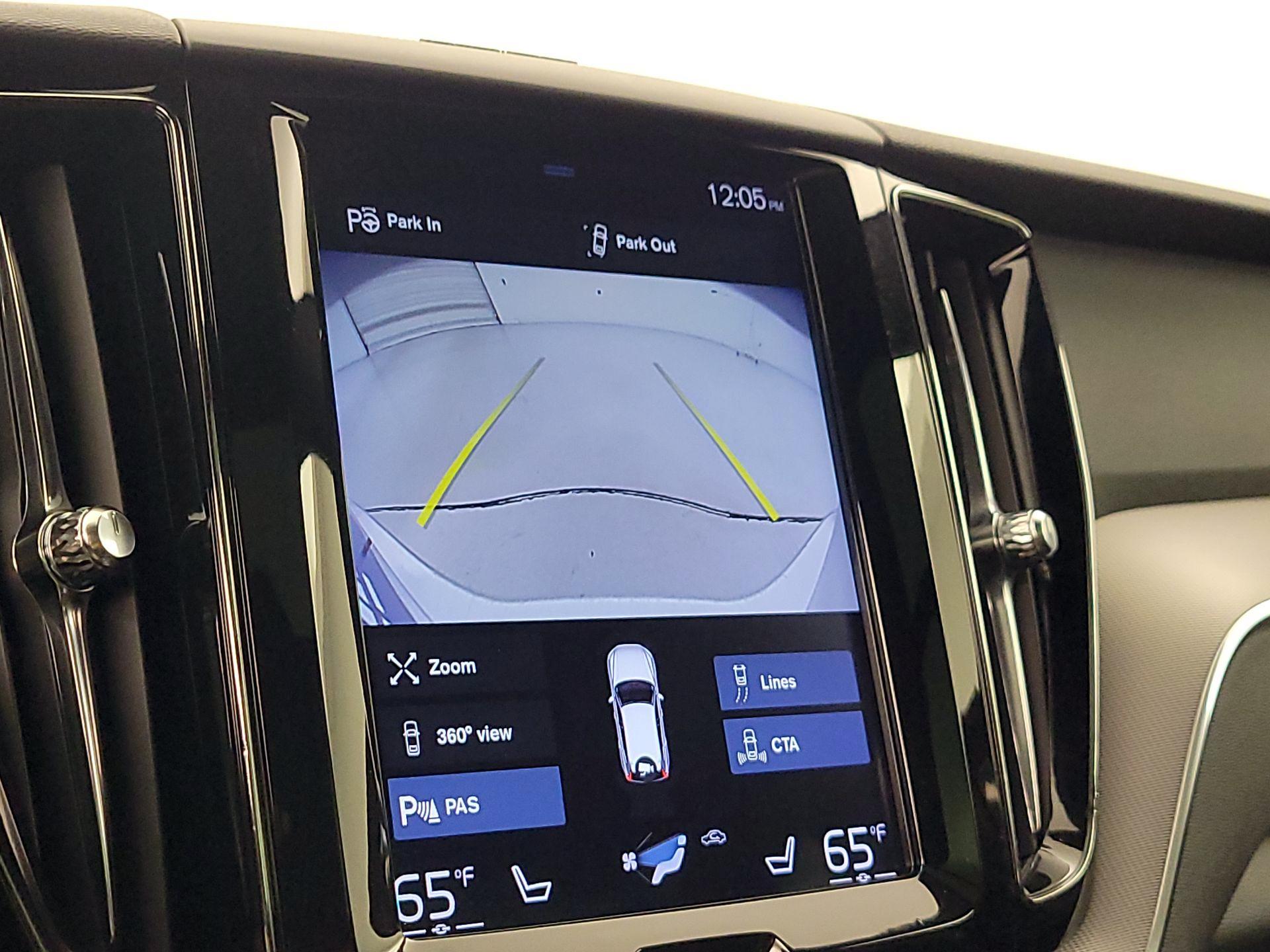 Thumbnail: 2019 Volvo XC60 - 15