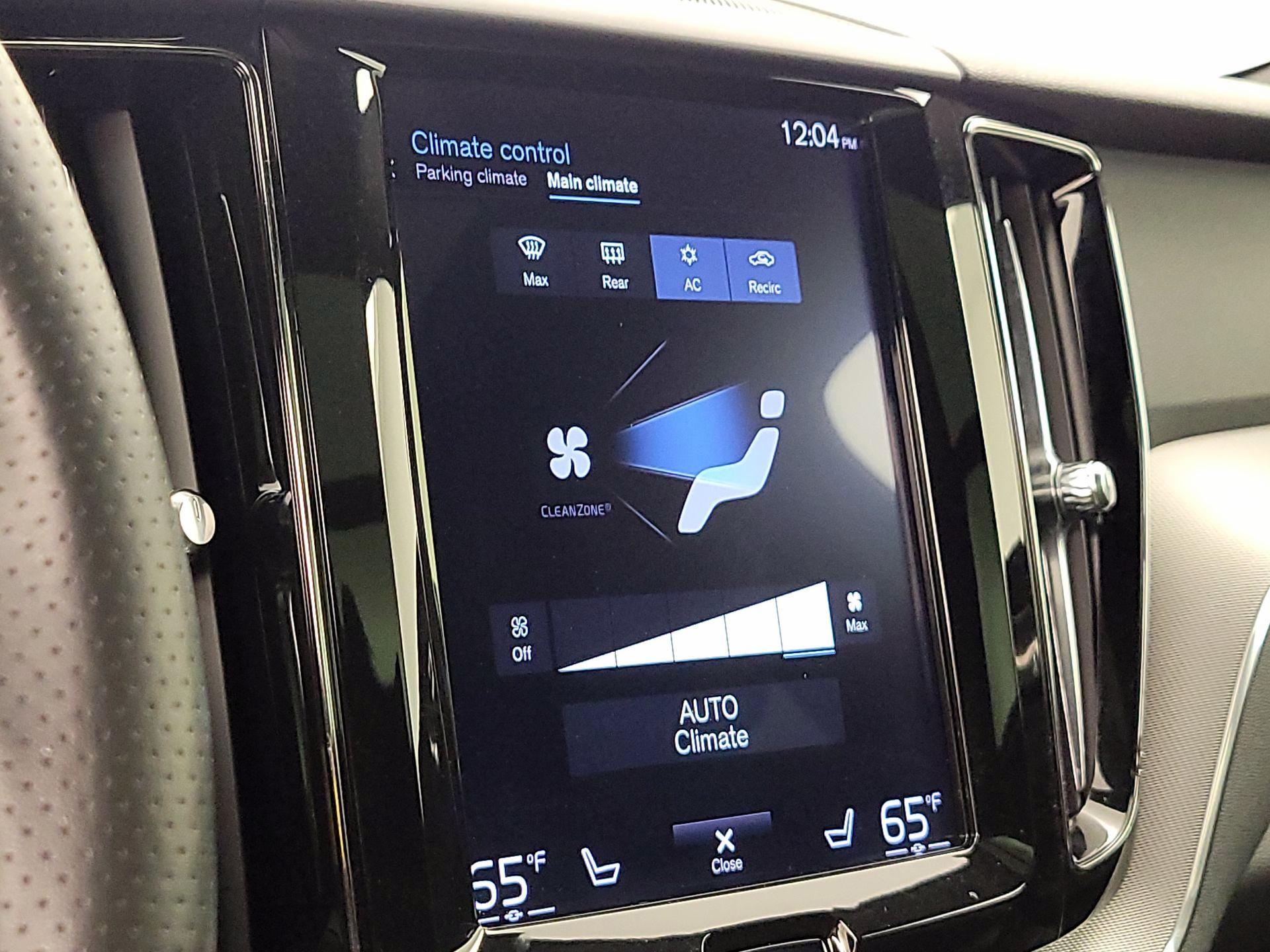 Thumbnail: 2019 Volvo XC60 - 17