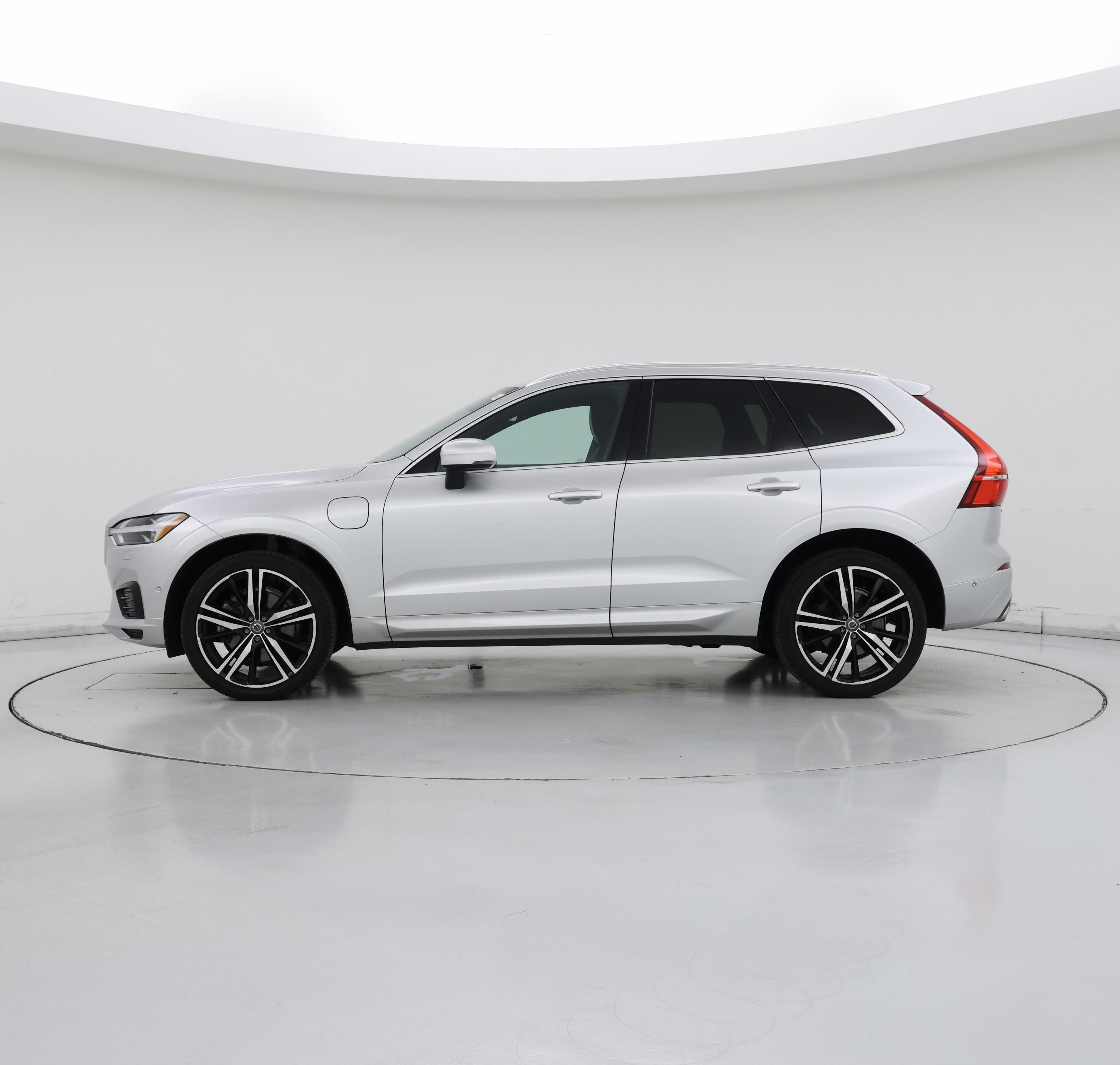 Thumbnail: 2019 Volvo XC60 - 3