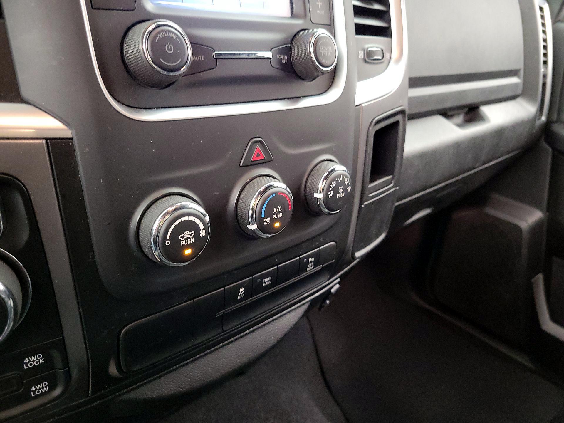 Thumbnail: 2024 RAM 1500 Classic - 16
