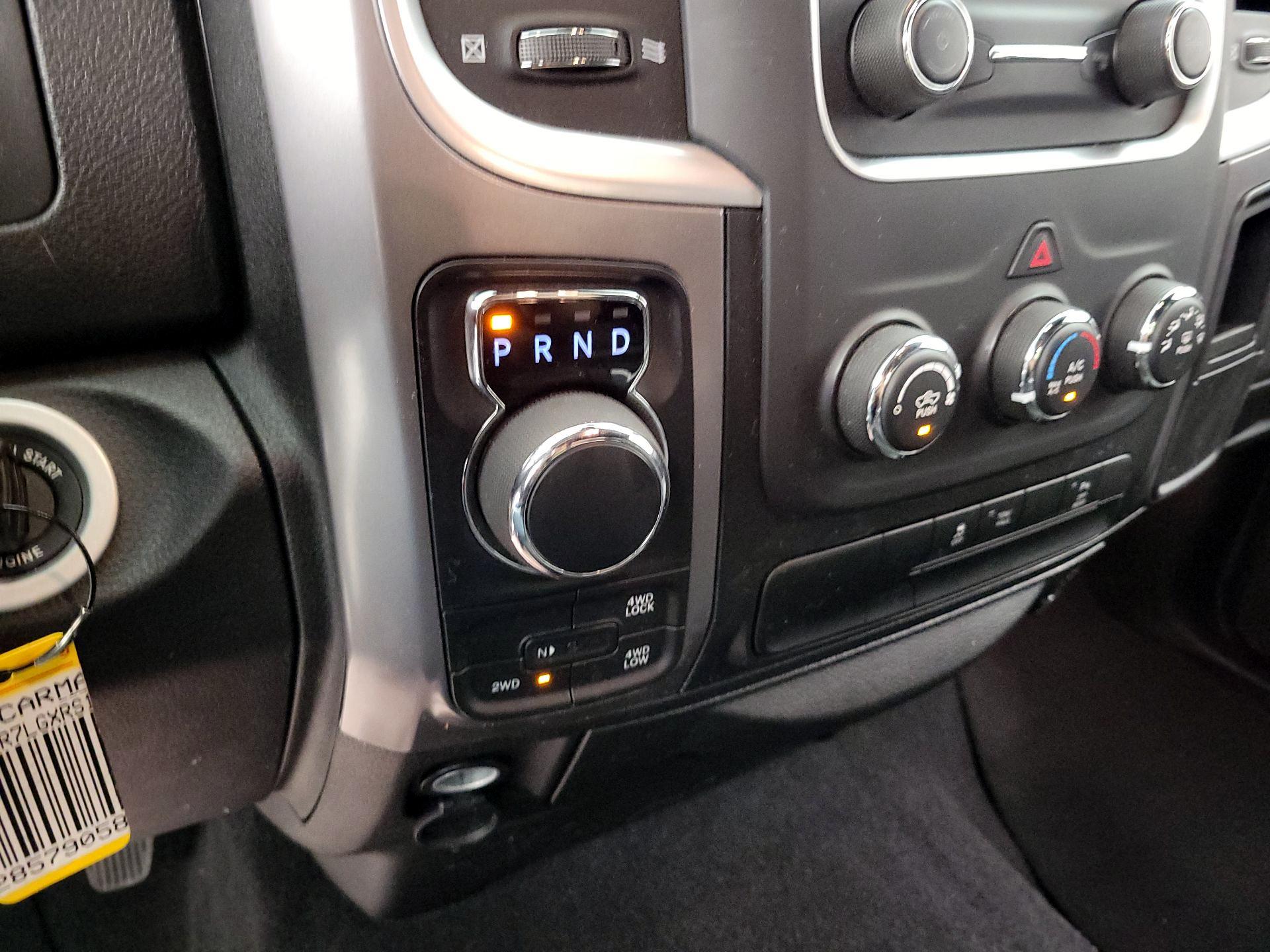 Thumbnail: 2024 RAM 1500 Classic - 17