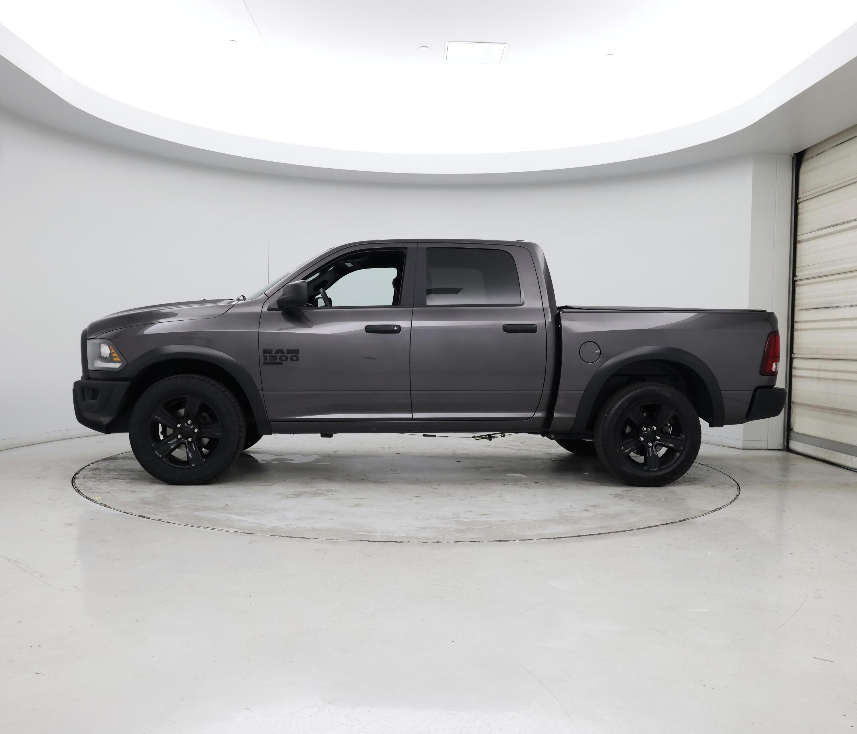 Thumbnail: 2024 RAM 1500 Classic - 2