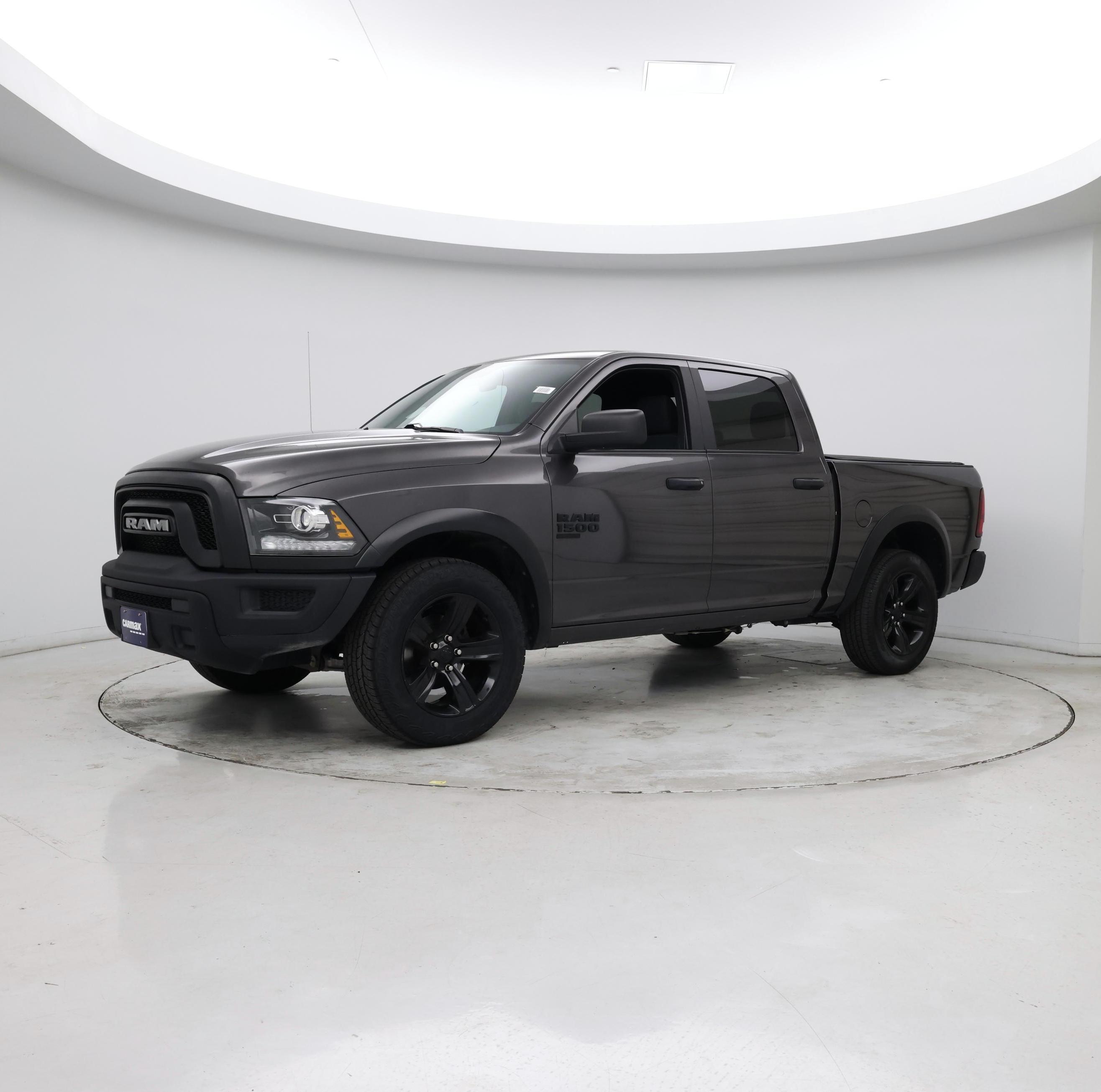 Thumbnail: 2024 RAM 1500 Classic - 3