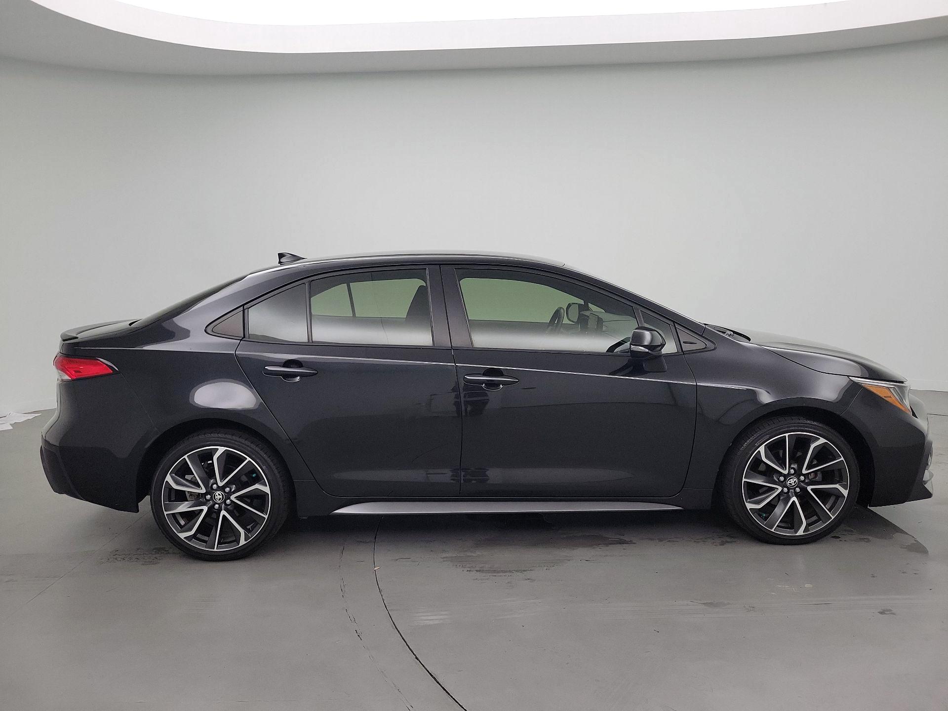 Thumbnail: 2022 Toyota Corolla - 4