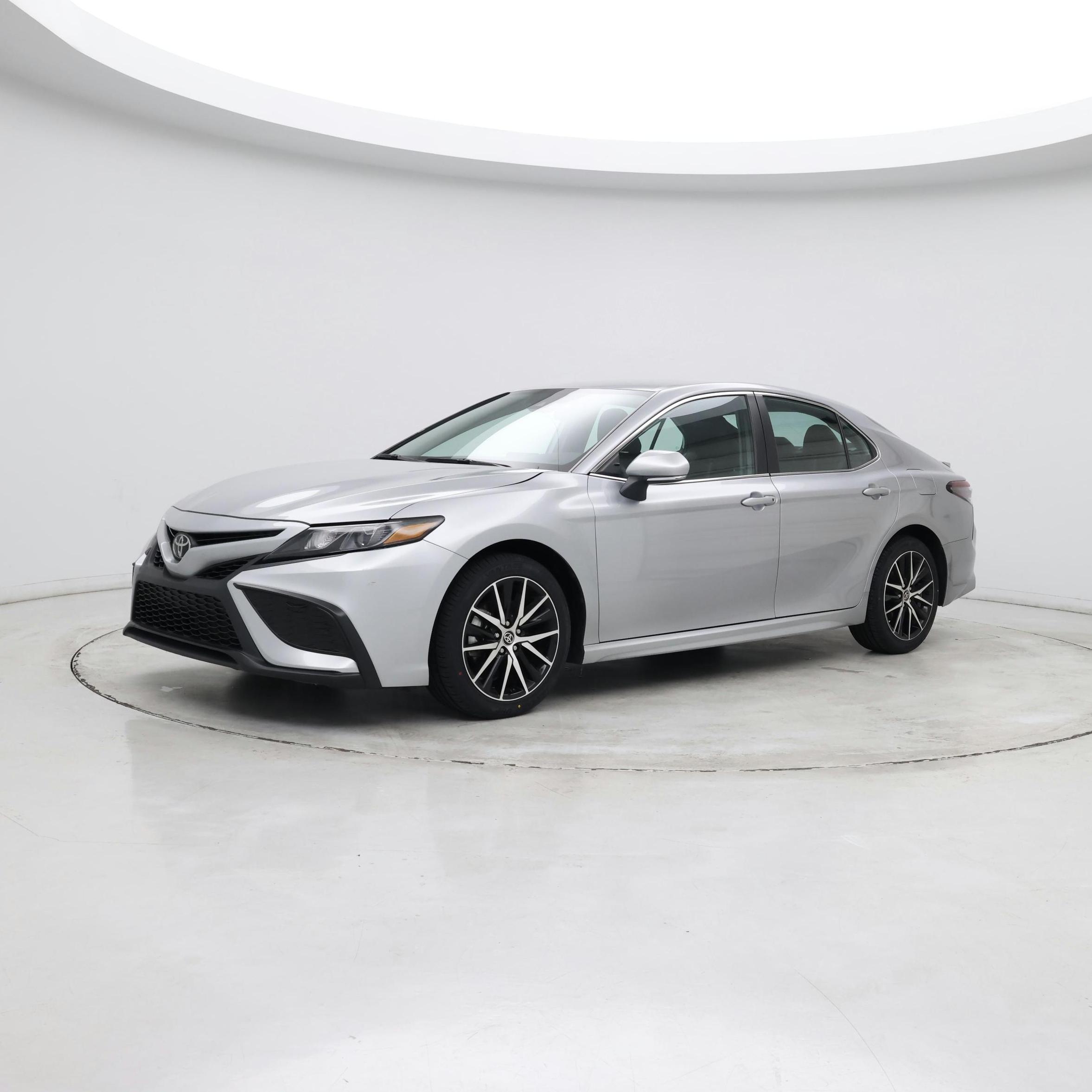 Thumbnail: 2024 Toyota Camry - 3