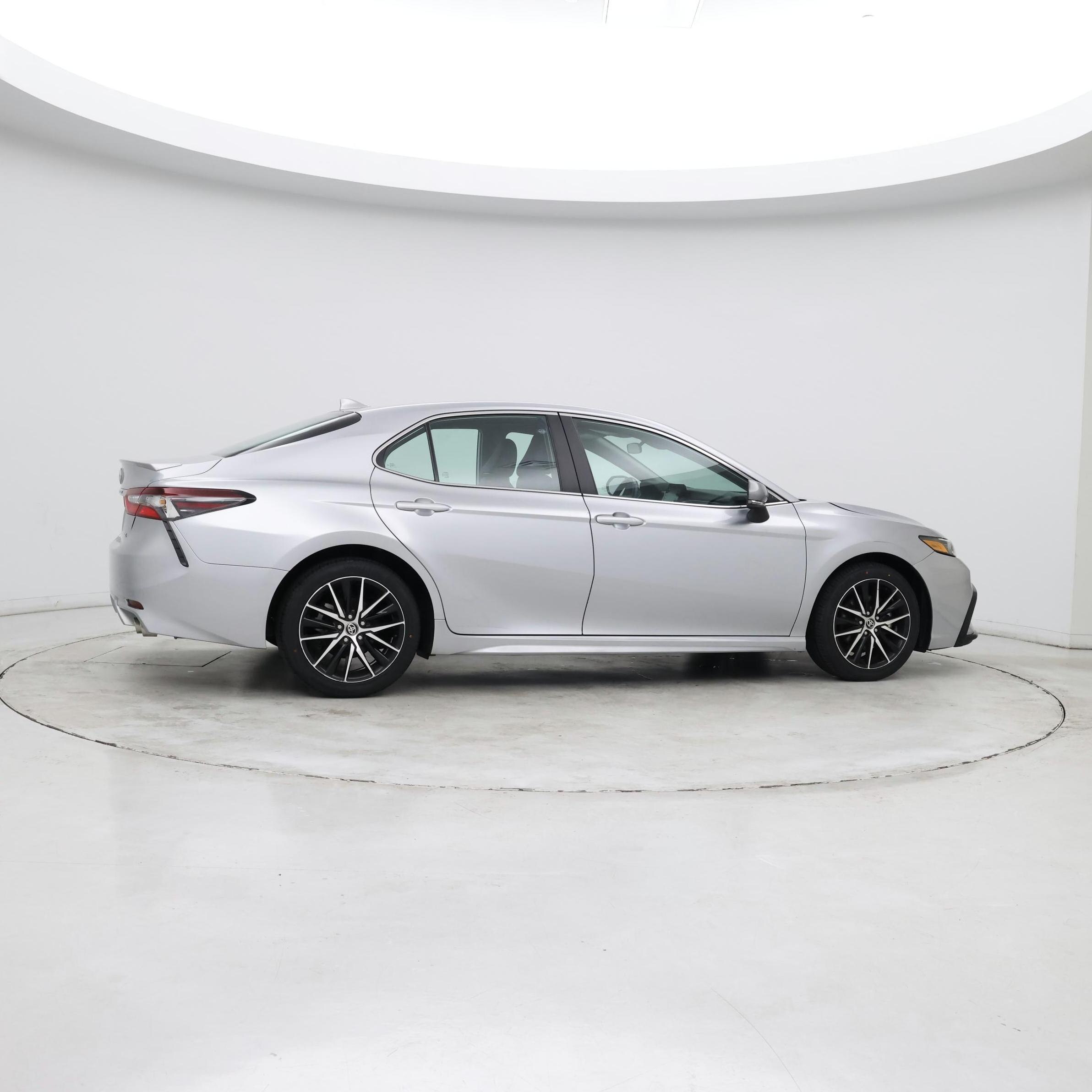 Thumbnail: 2024 Toyota Camry - 8