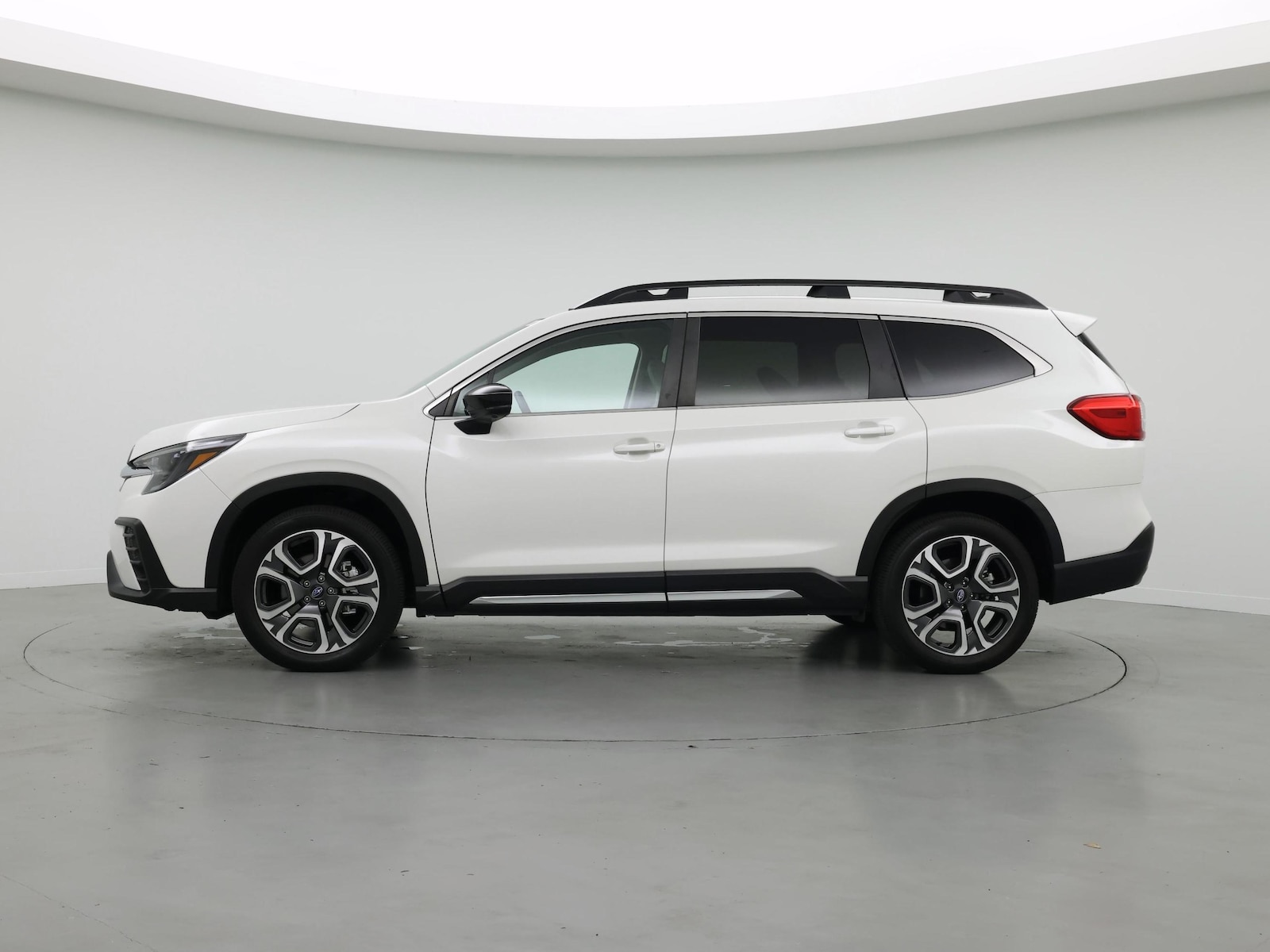 2025 Subaru Ascent Limited - Photo 4
